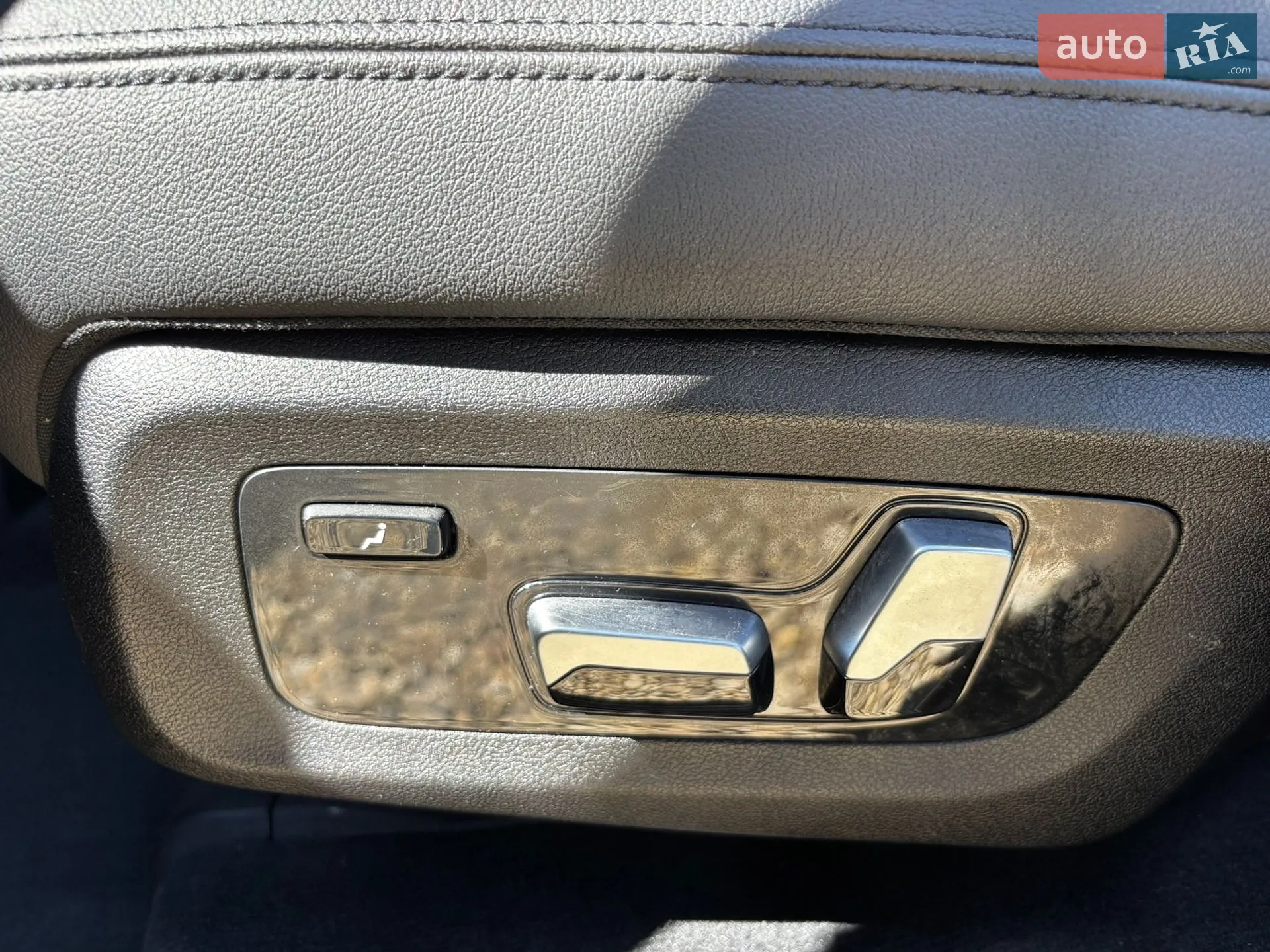 2020 BMW X7 - мініатюра 22