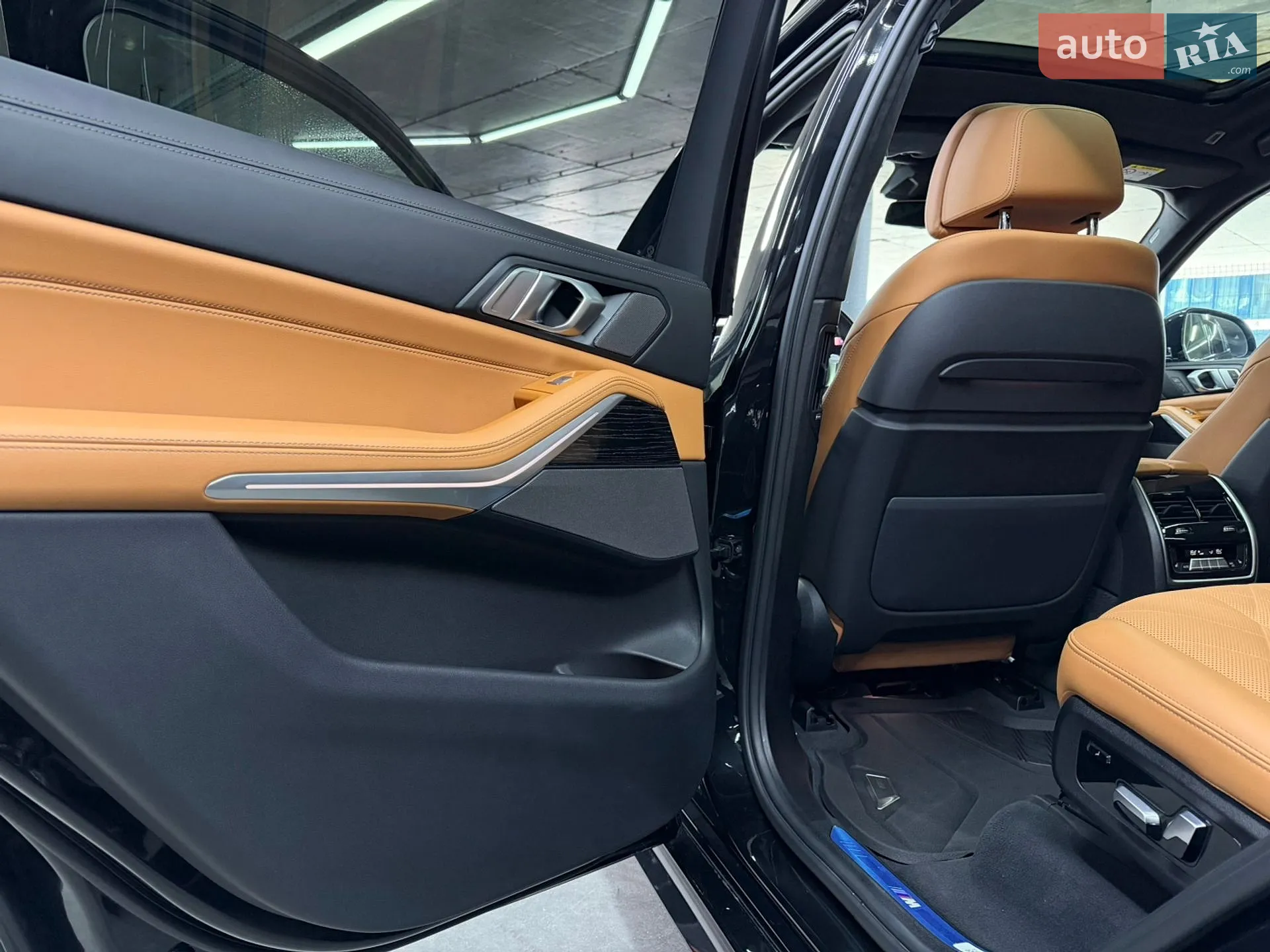 2022 BMW X7 - мініатюра 23