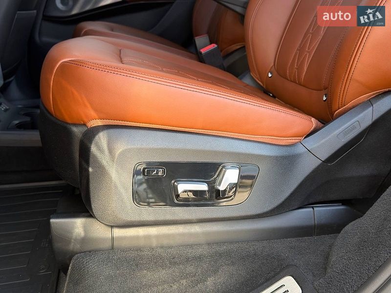 Позашляховик / Кросовер BMW X7 2020 в Києві