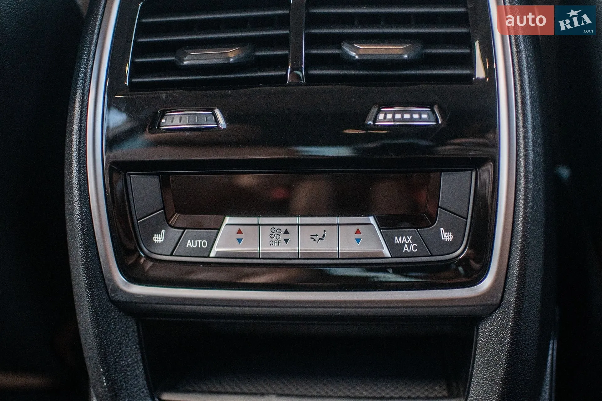 2020 BMW X7 - мініатюра 33