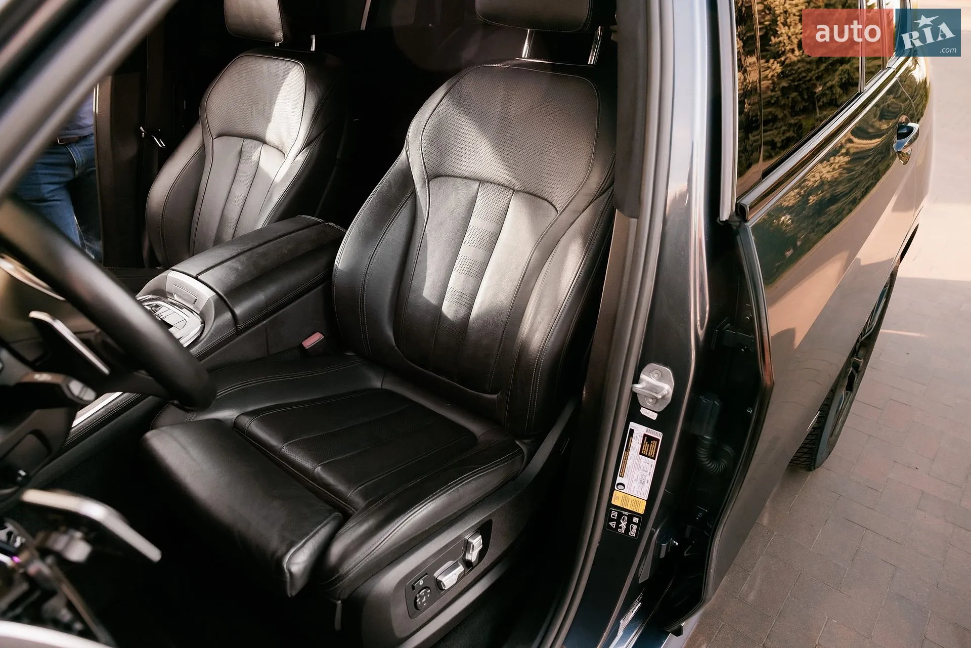 2019 BMW X7 - мініатюра 39