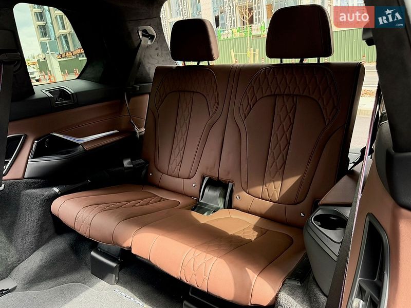 Внедорожник / Кроссовер BMW X7 2024 в Киеве