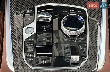 Внедорожник / Кроссовер BMW X7 2024 в Киеве
