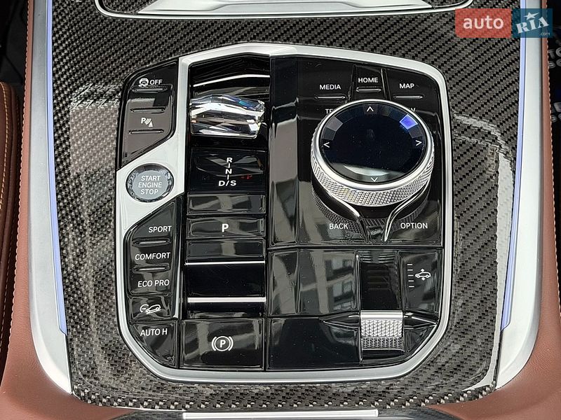 Внедорожник / Кроссовер BMW X7 2024 в Киеве