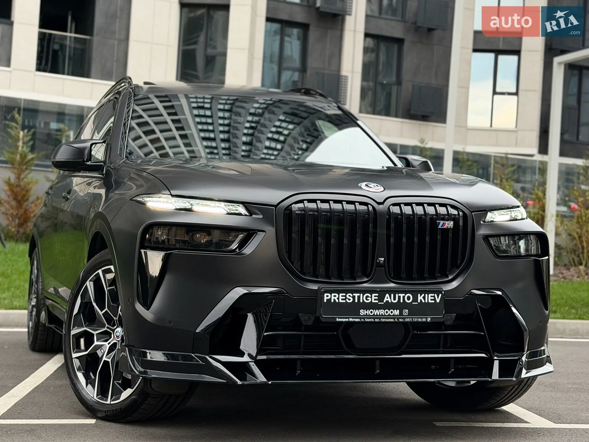 2024 BMW X7 - фото 1