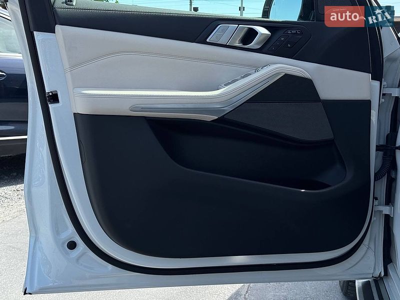 Позашляховик / Кросовер BMW X7 2020 в Рівному фото 38 Позашляховик / Кросовер BMW X7 2020 в Рівному