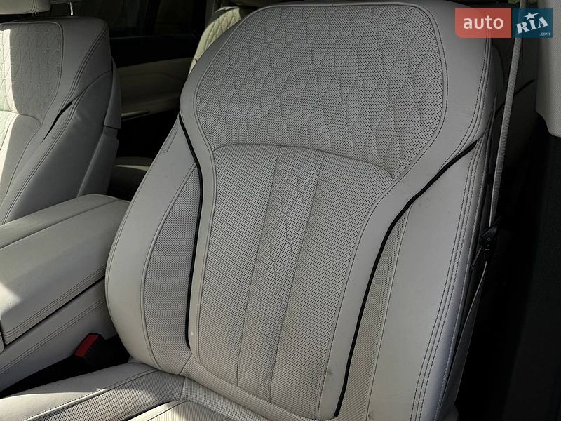 Позашляховик / Кросовер BMW X7 2020 в Рівному фото 49 Позашляховик / Кросовер BMW X7 2020 в Рівному