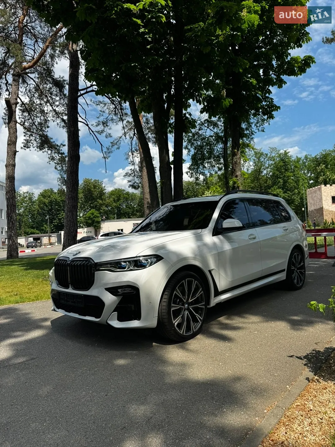 2020 BMW X7 - мініатюра 3