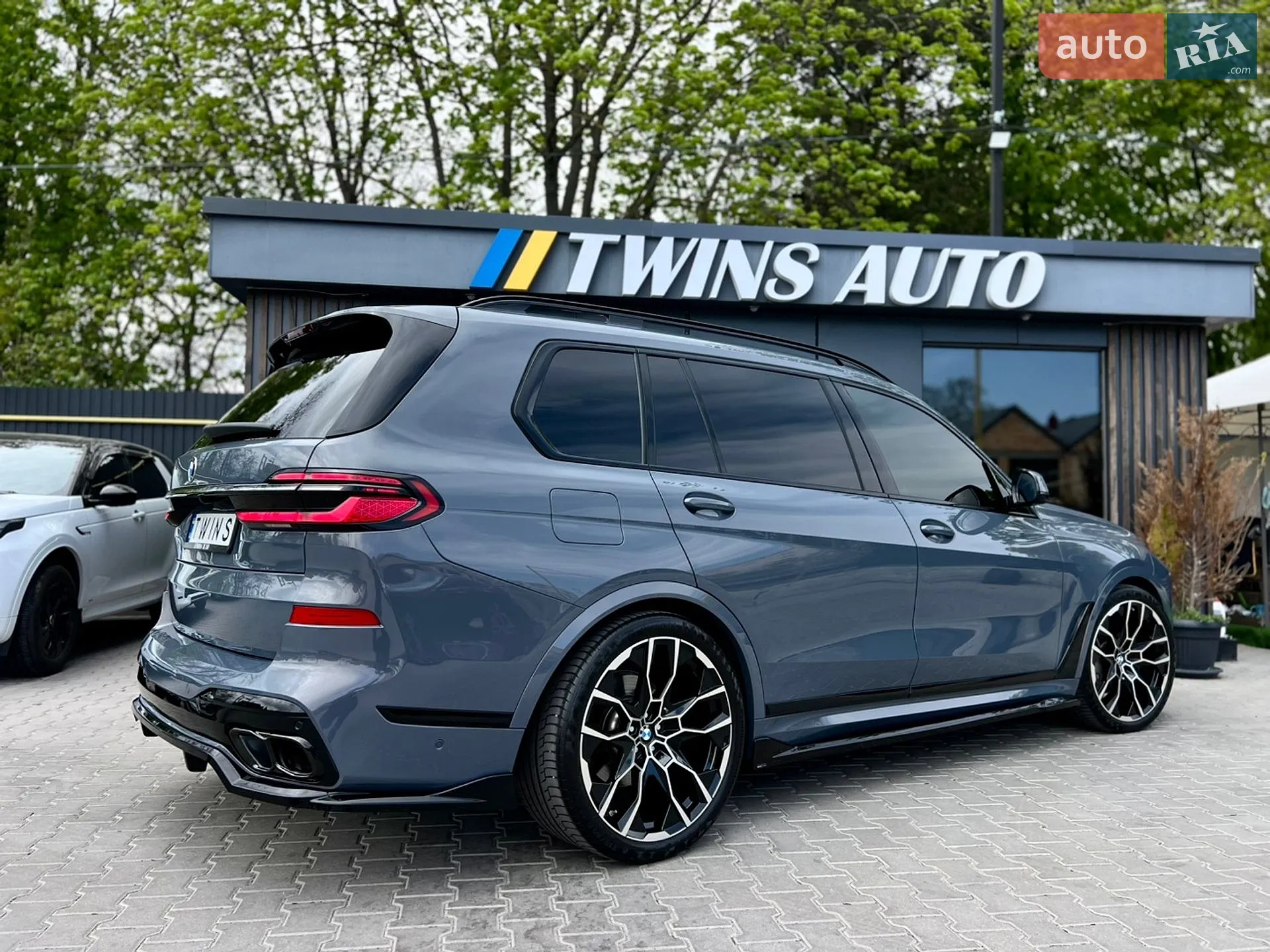 2023 BMW X7 - мініатюра 21