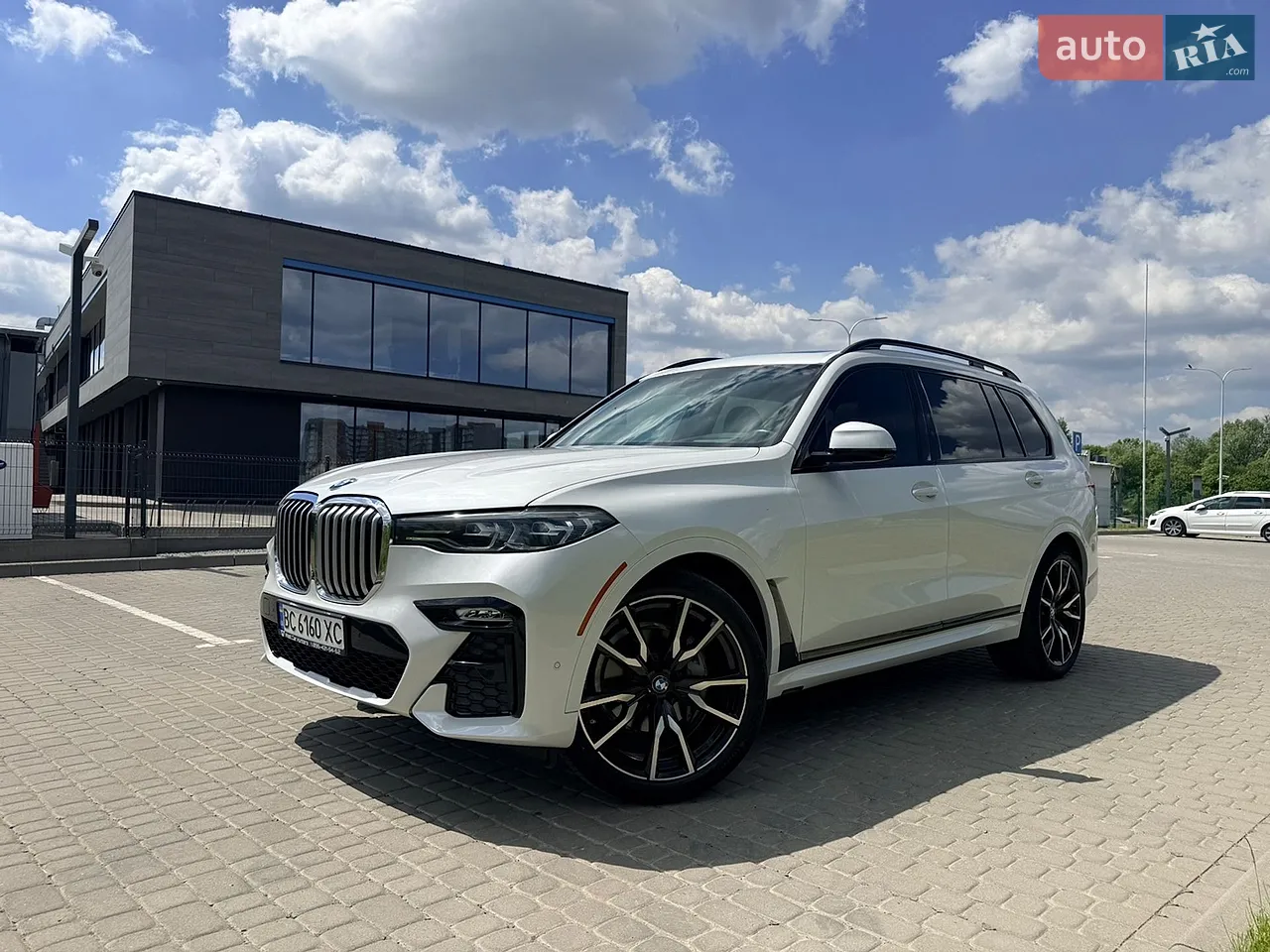 2020 BMW X7 - мініатюра 17