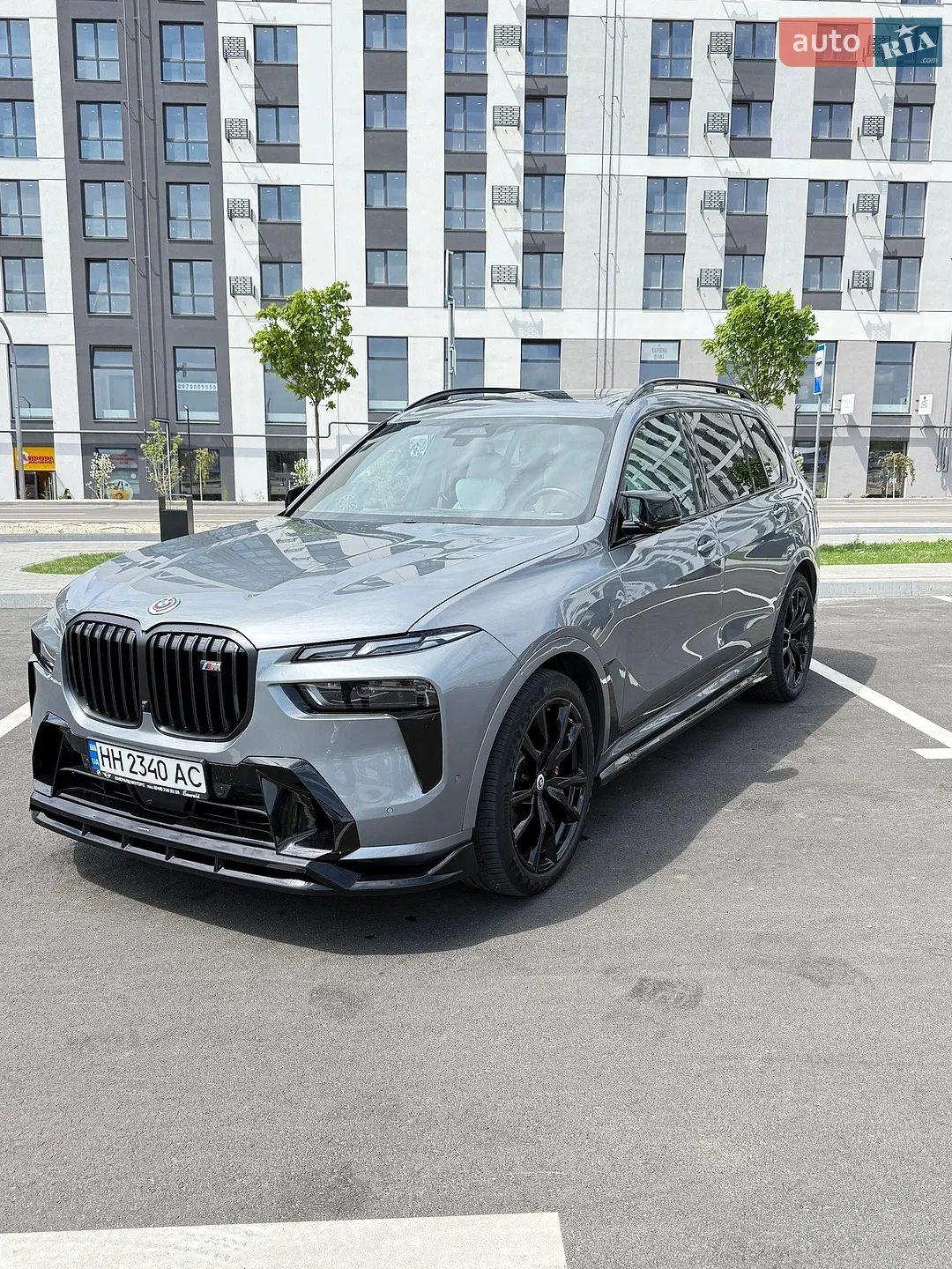 2022 BMW X7 - фото 1