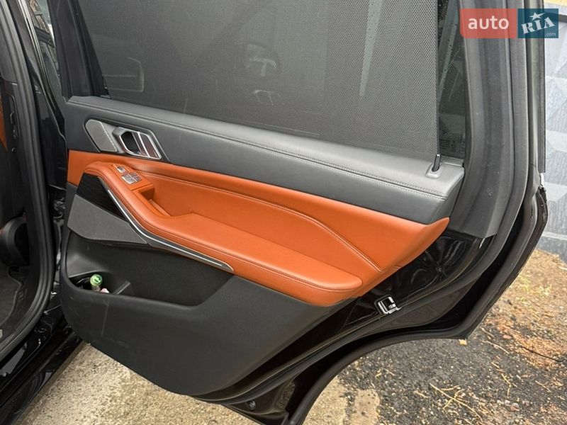 Внедорожник / Кроссовер BMW X7 2022 в Киеве