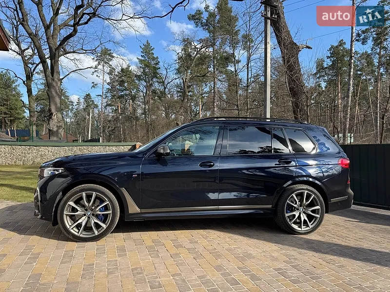 BMW X7