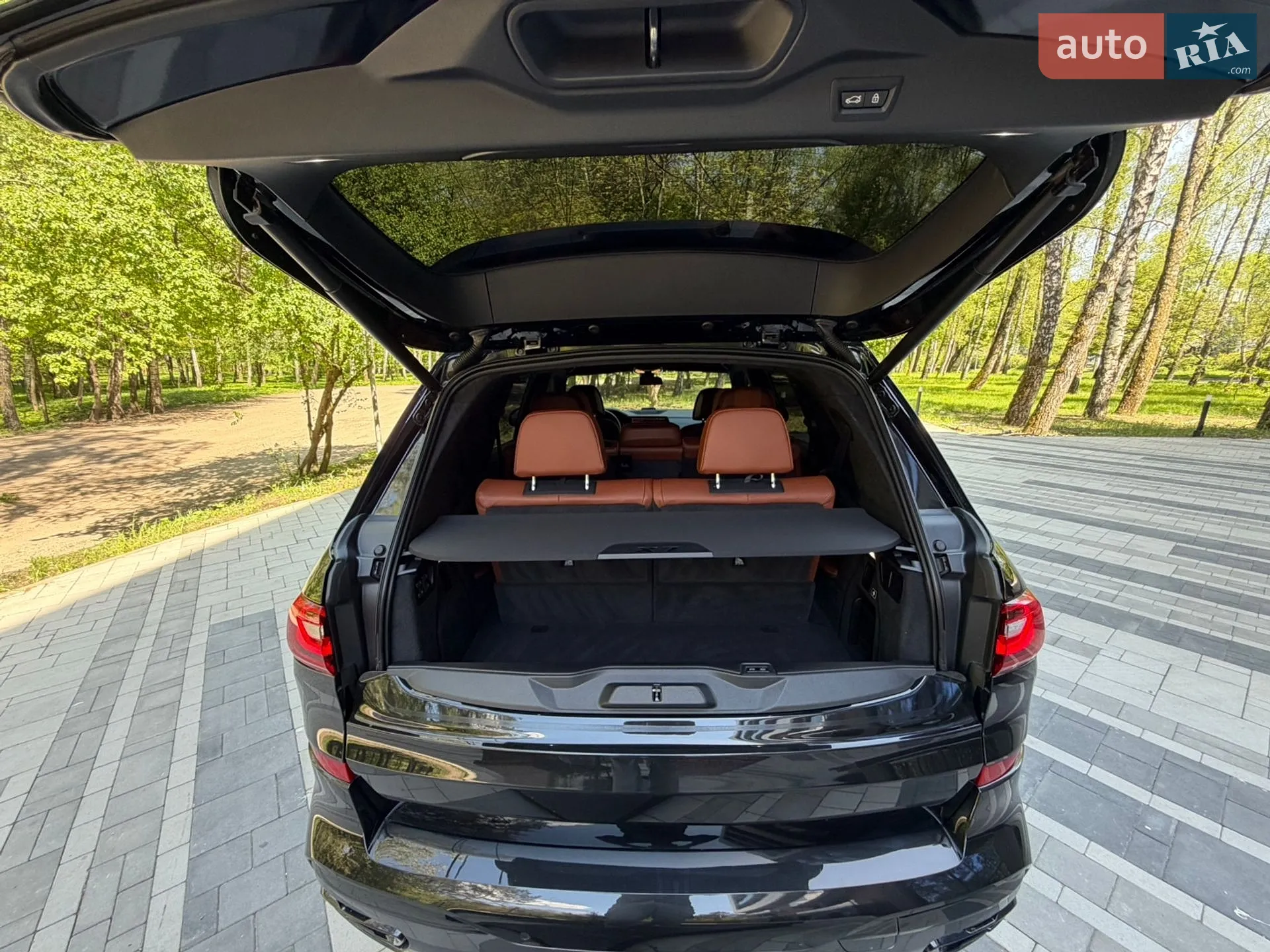 2021 BMW X7 - мініатюра 39