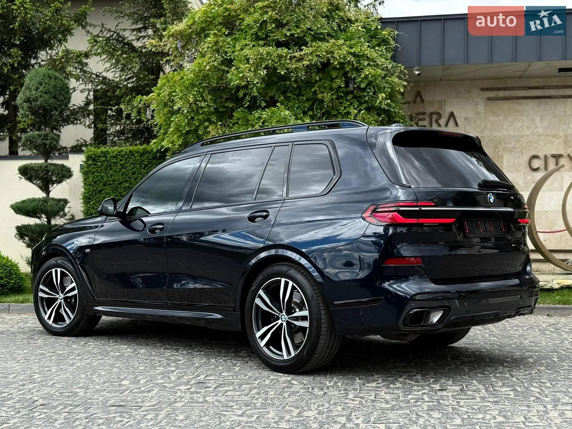 2022 BMW X7 - мініатюра 18