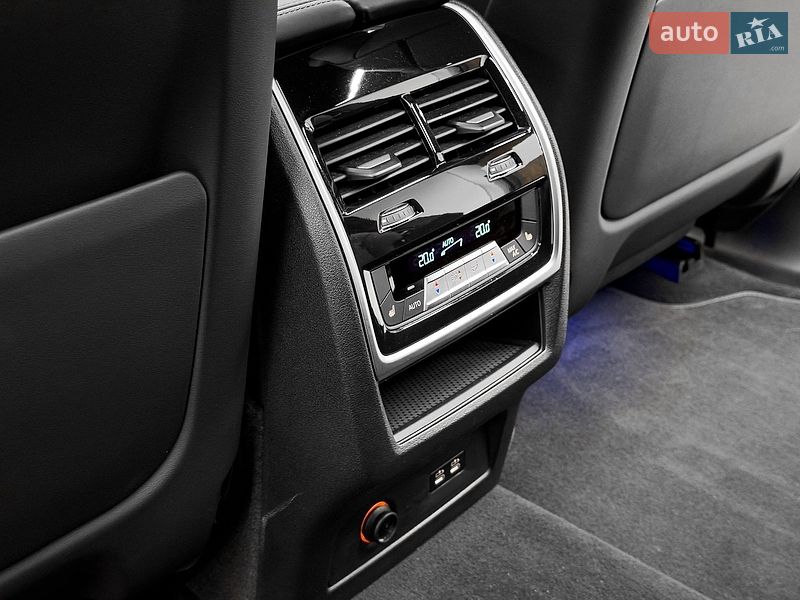 Позашляховик / Кросовер BMW X7 2024 в Києві