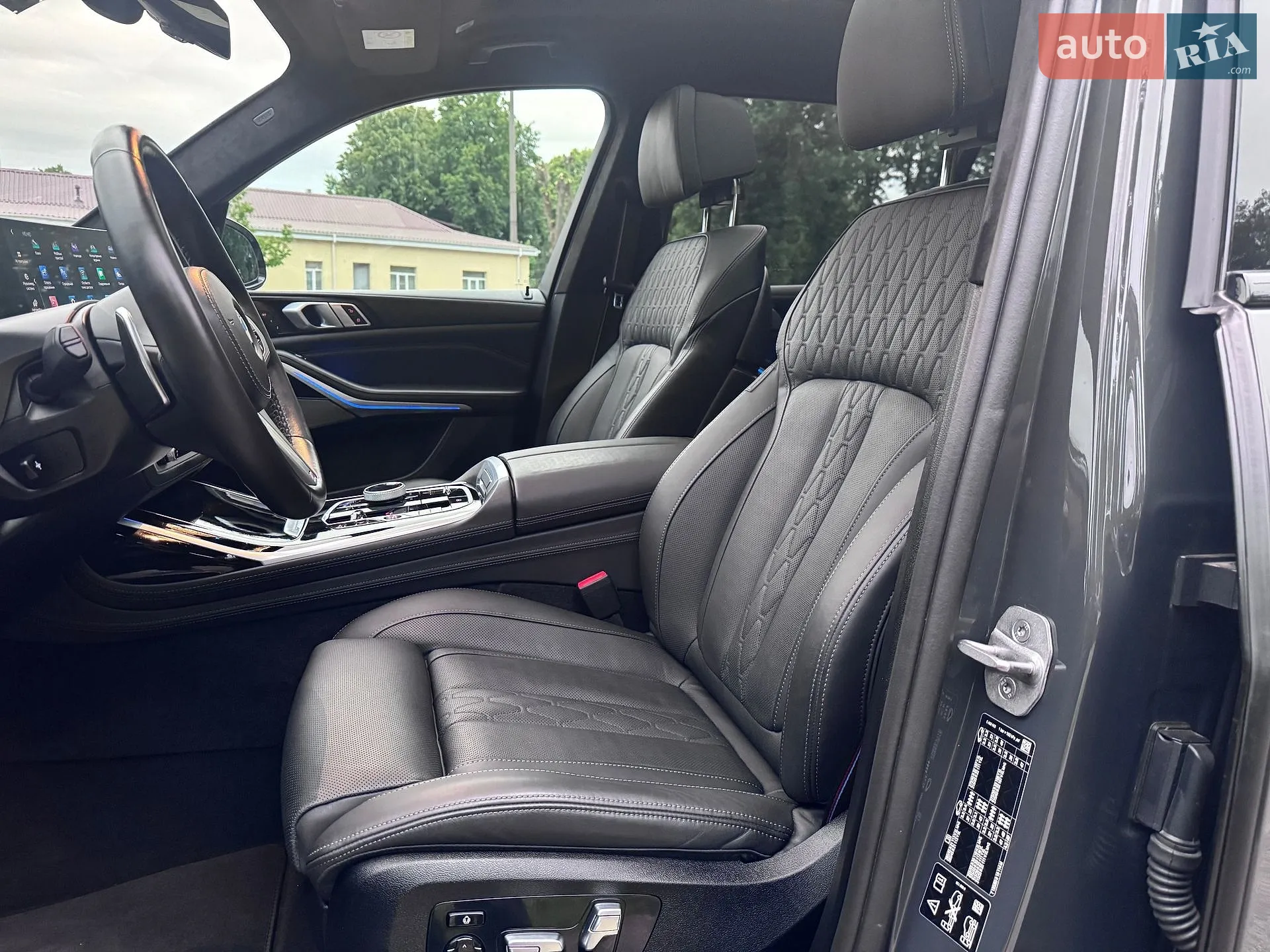 2023 BMW X7 - мініатюра 42
