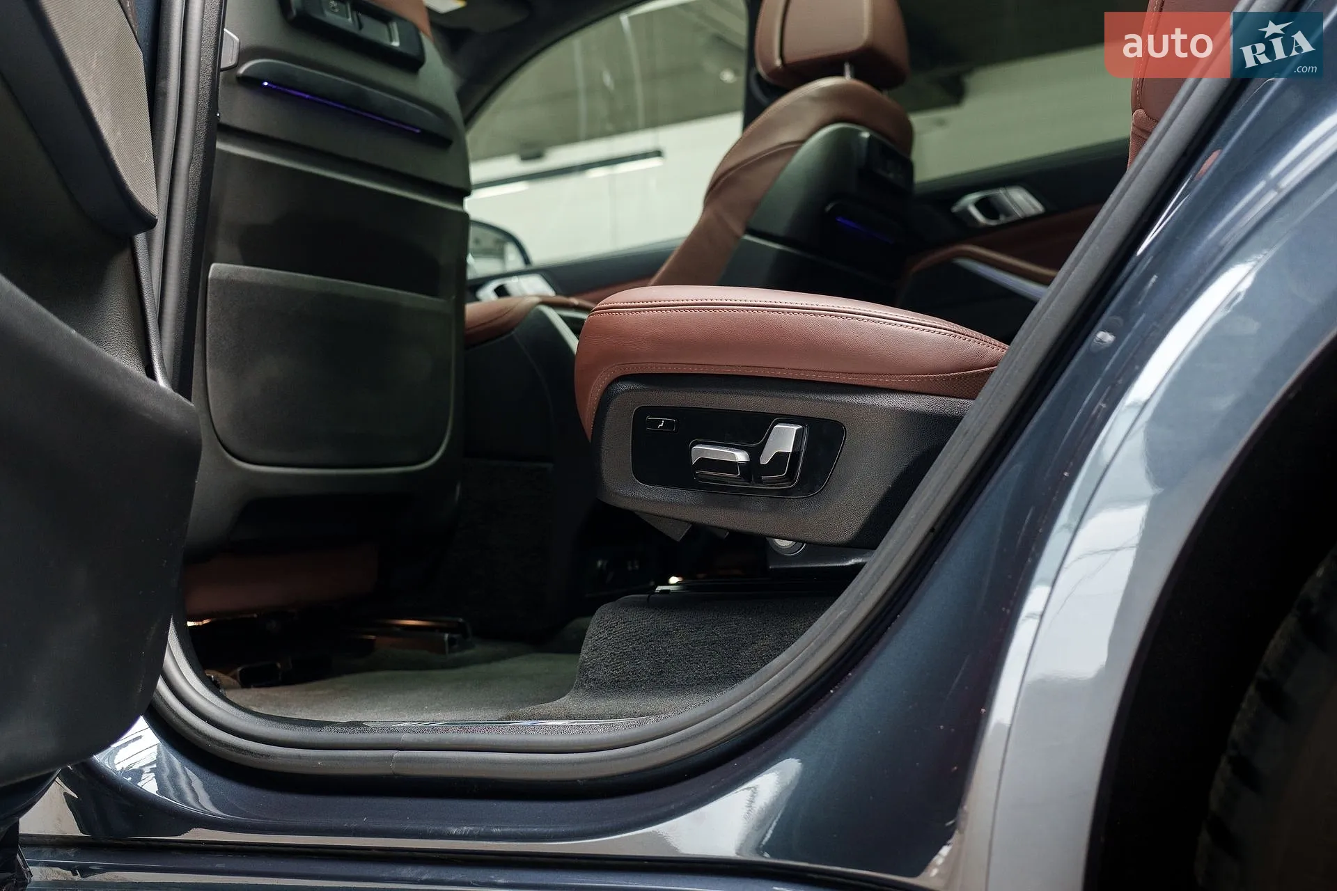 2021 BMW X7 - мініатюра 47