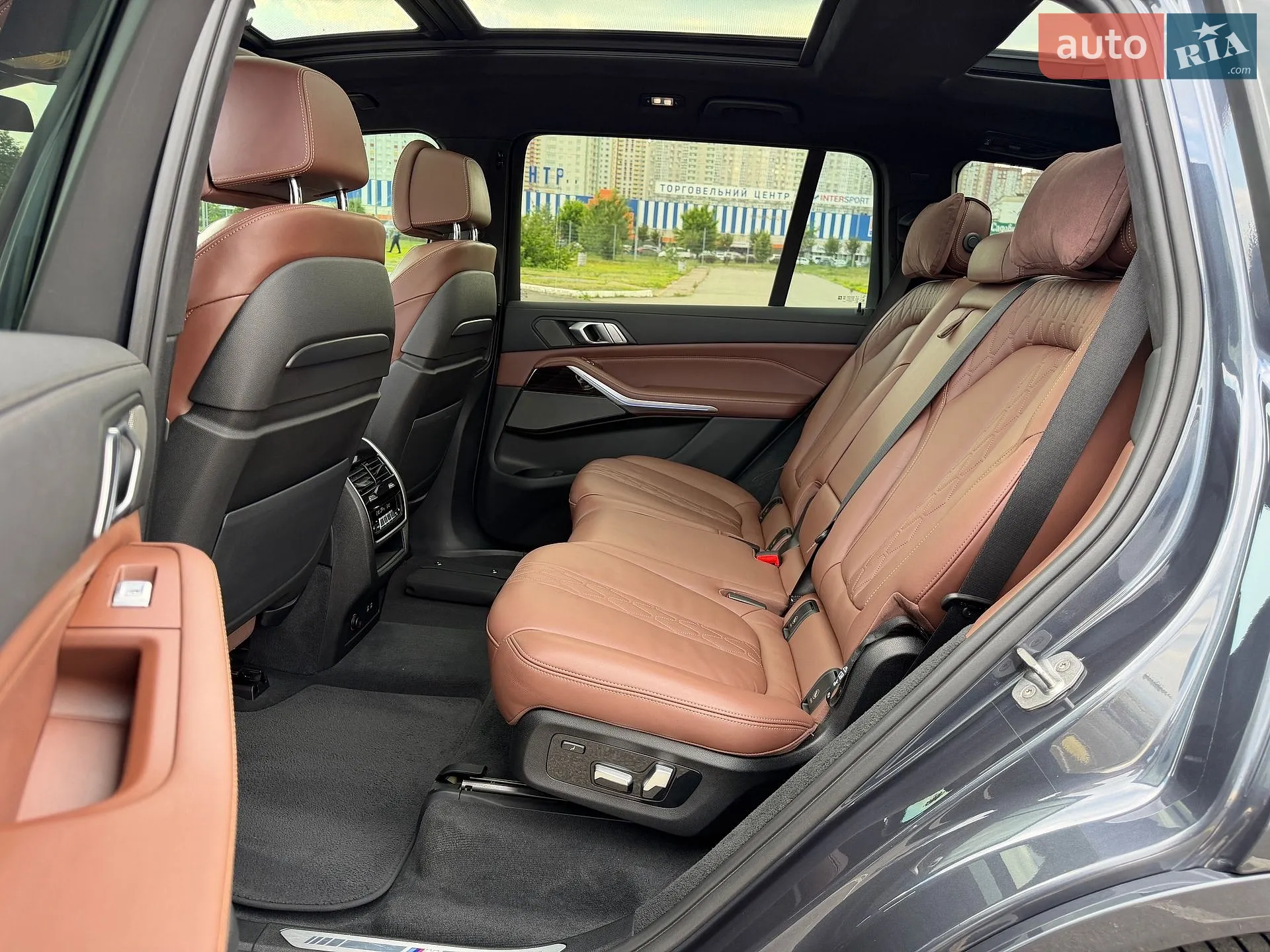 2020 BMW X7 - мініатюра 18