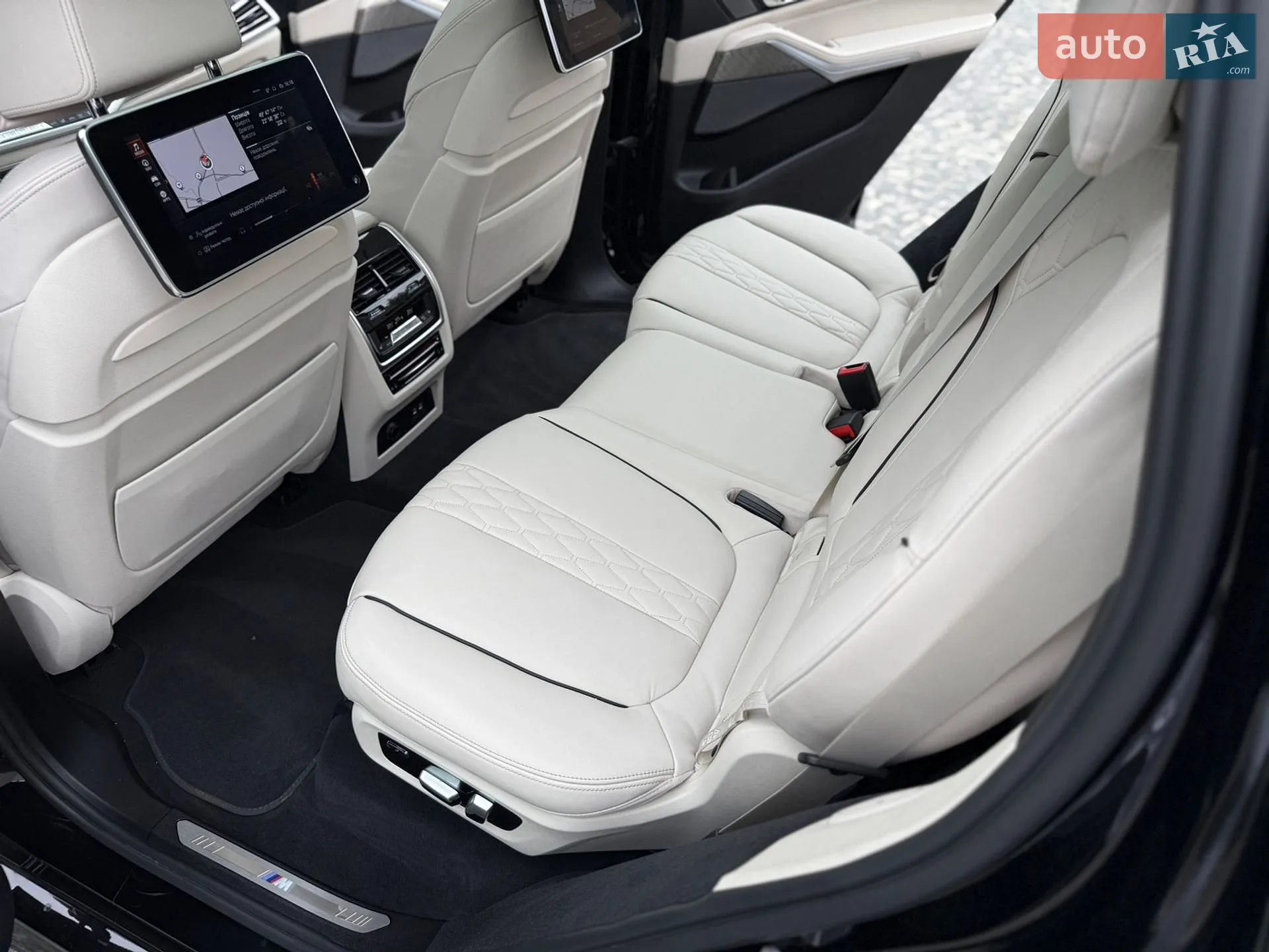 2022 BMW X7 - мініатюра 70