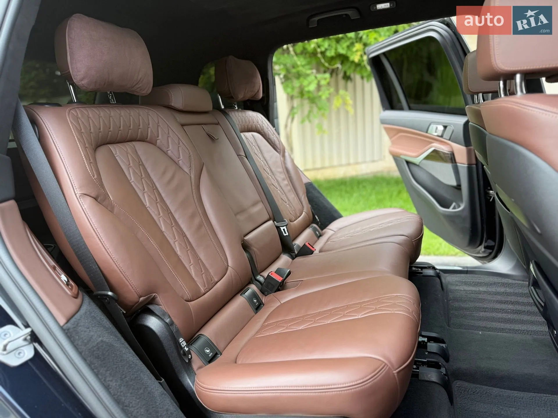 2021 BMW X7 - мініатюра 77