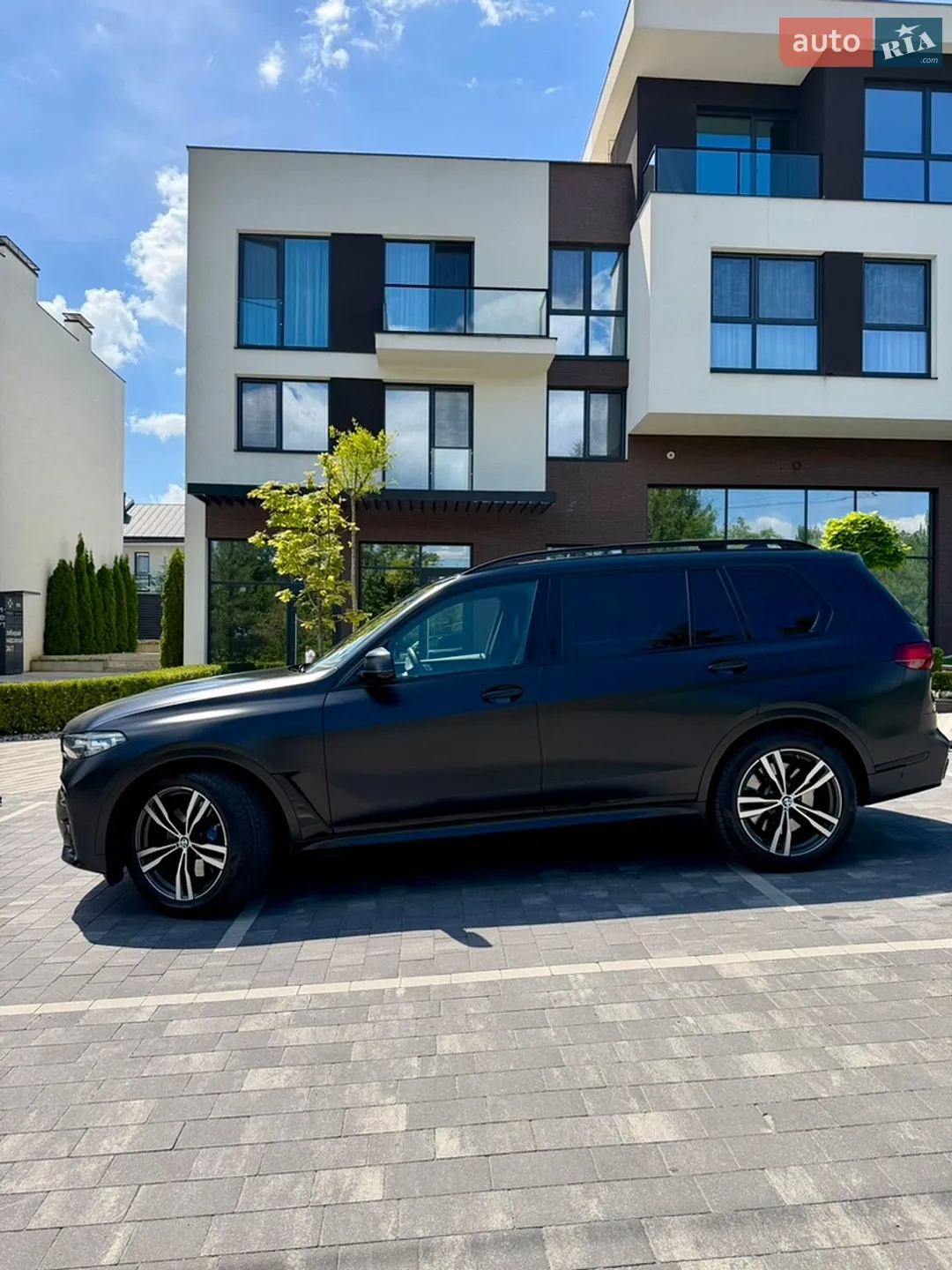 2021 BMW X7 - мініатюра 4