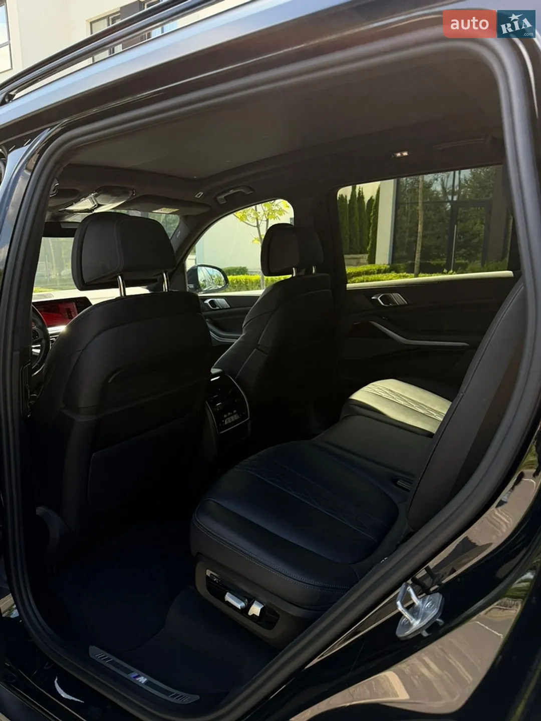 2021 BMW X7 - мініатюра 24