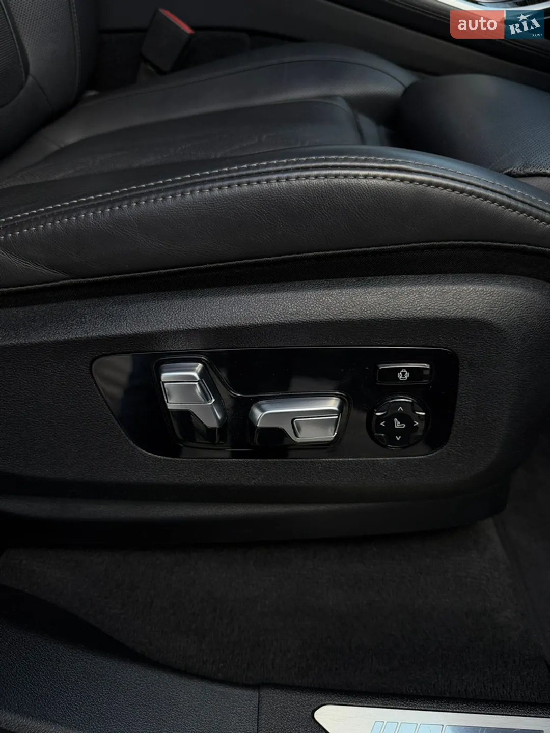 2021 BMW X7 - мініатюра 35