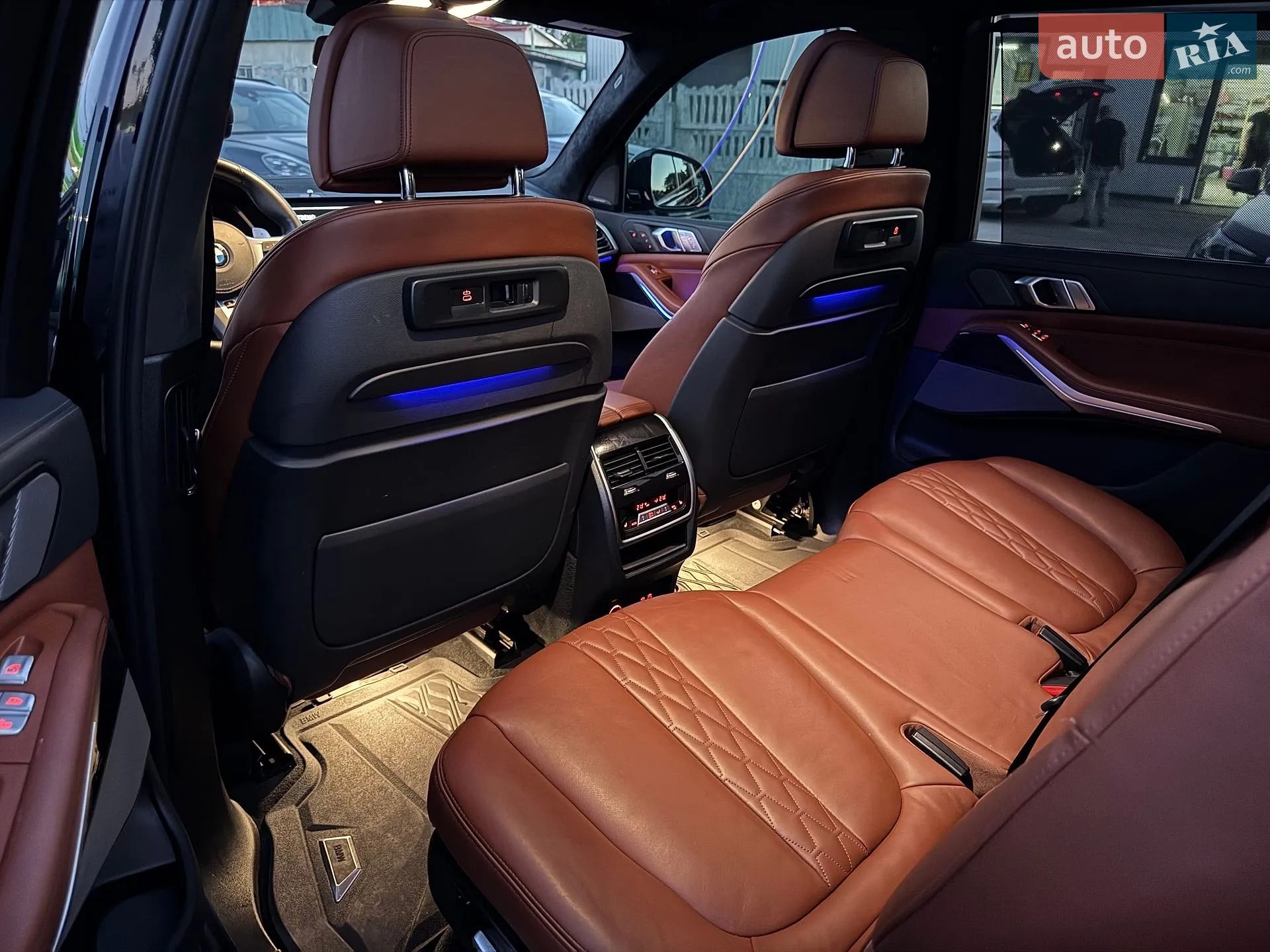 2022 BMW X7 - мініатюра 11
