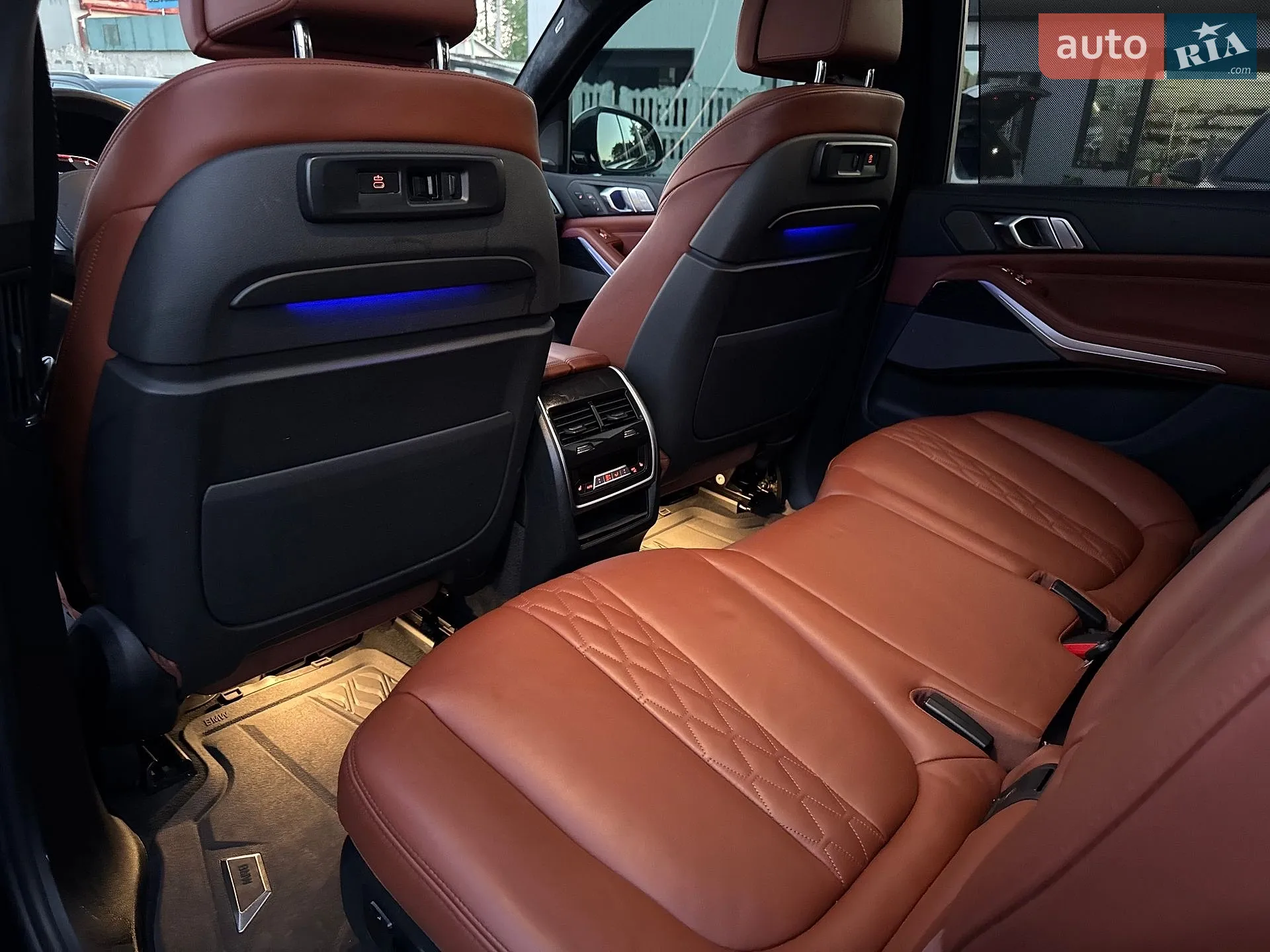 2022 BMW X7 - мініатюра 35