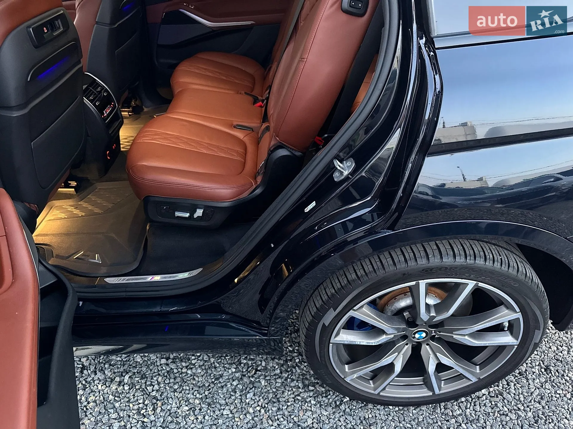 2022 BMW X7 - мініатюра 40