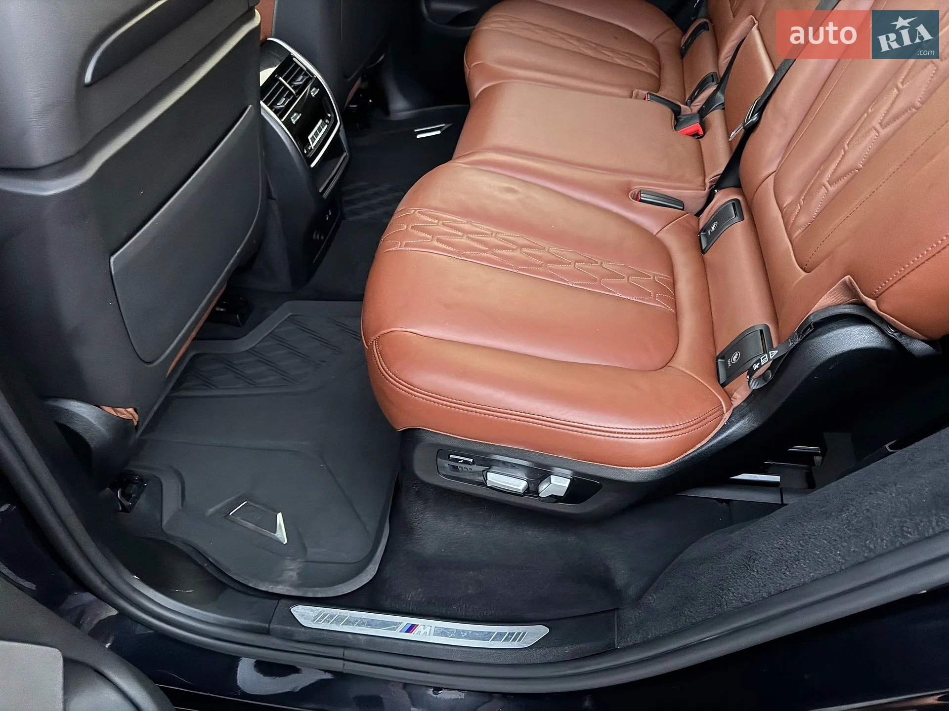 2022 BMW X7 - мініатюра 64
