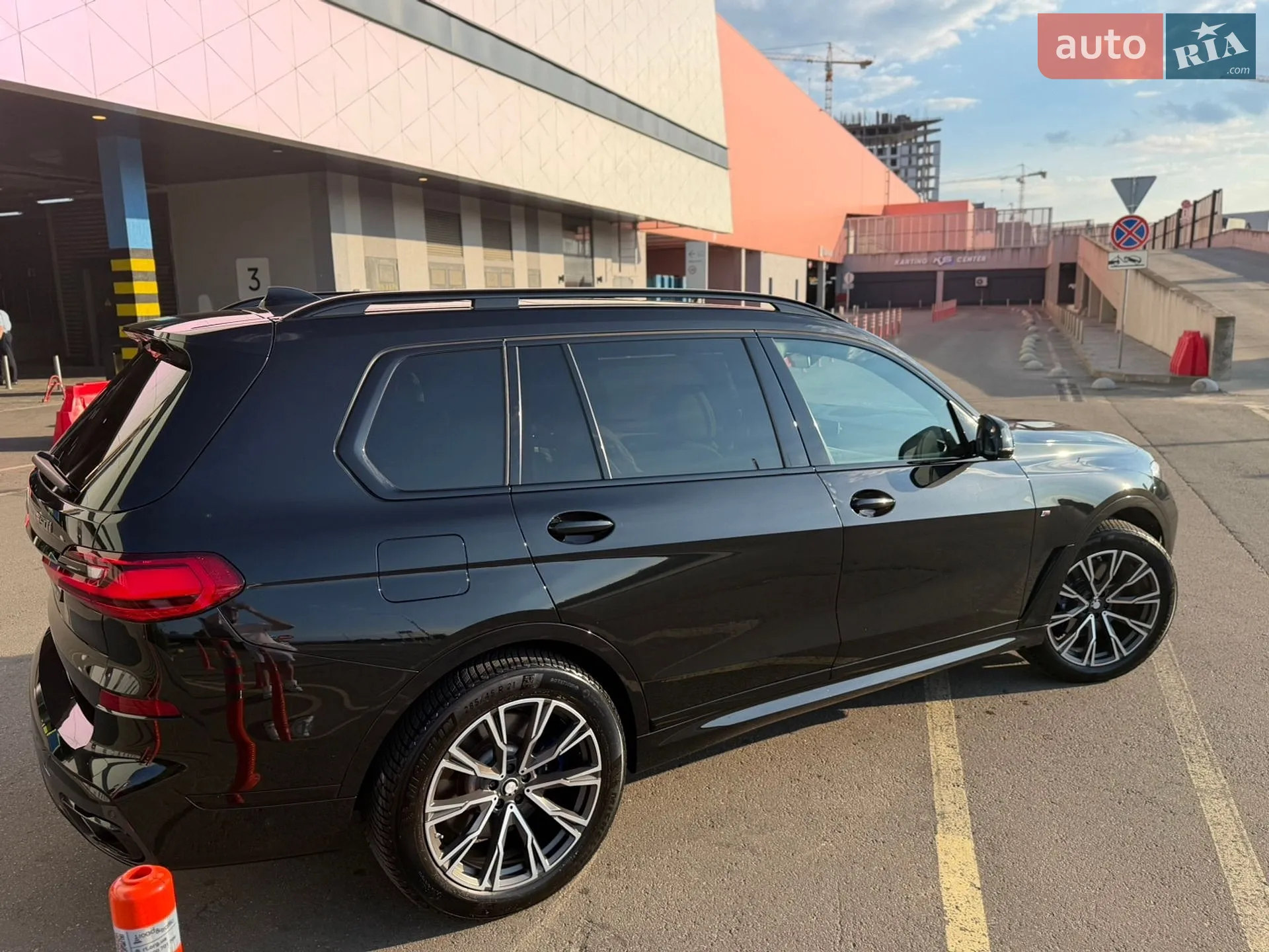 2021 BMW X7 - мініатюра 8