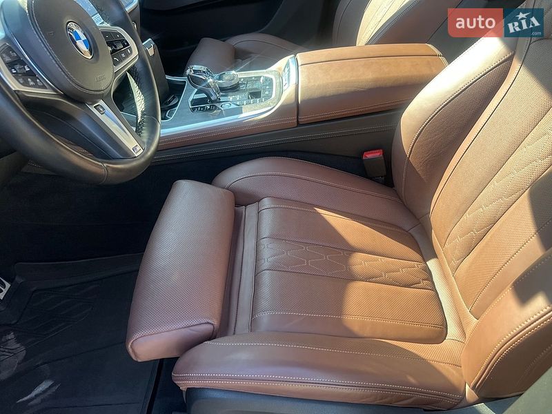 Позашляховик / Кросовер BMW X7 2020 в Києві