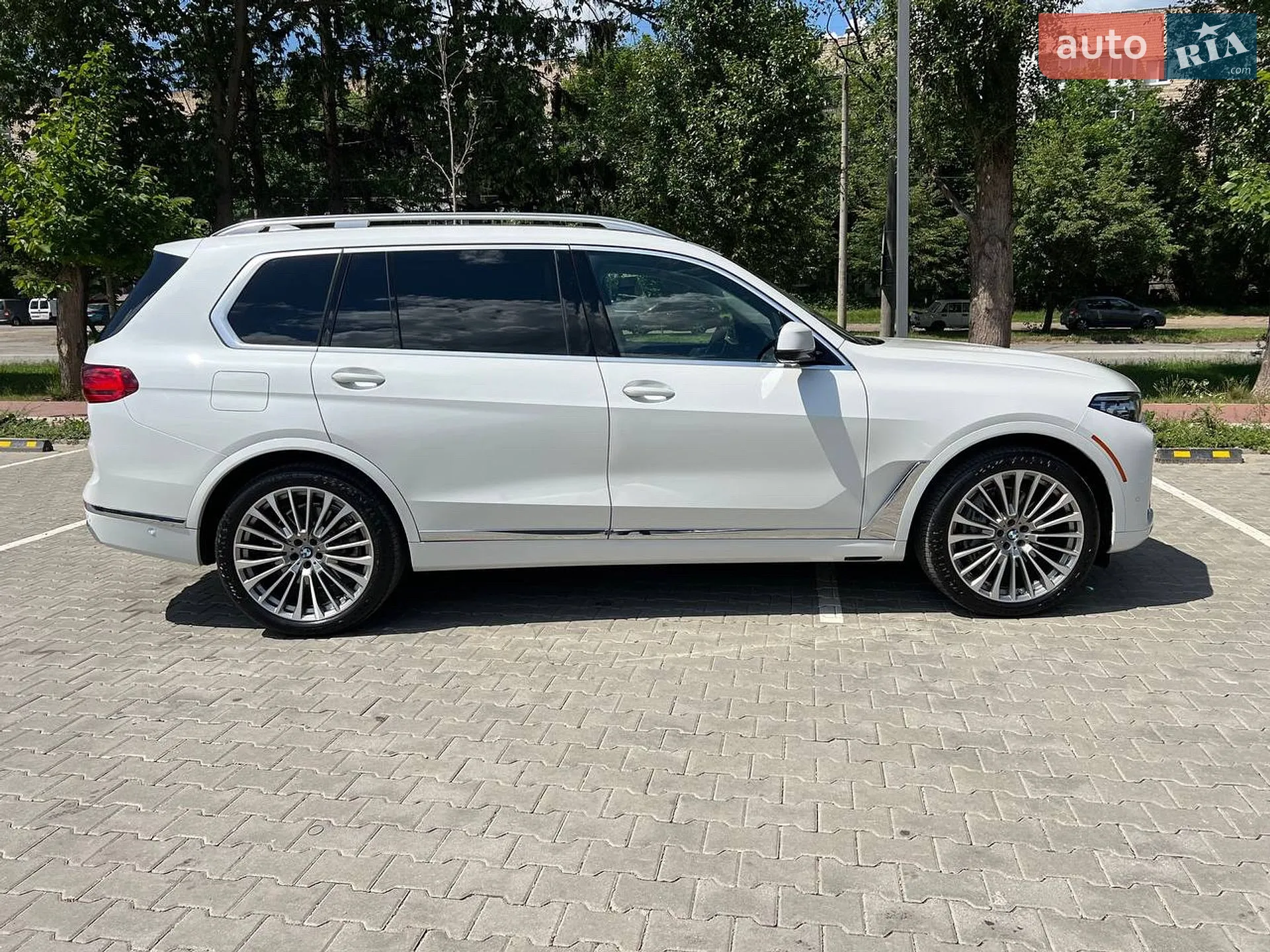 2022 BMW X7 - мініатюра 10