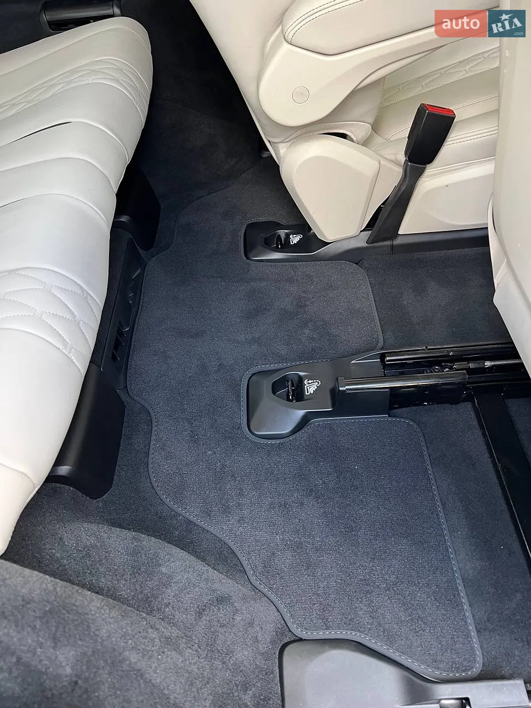 2022 BMW X7 - мініатюра 44