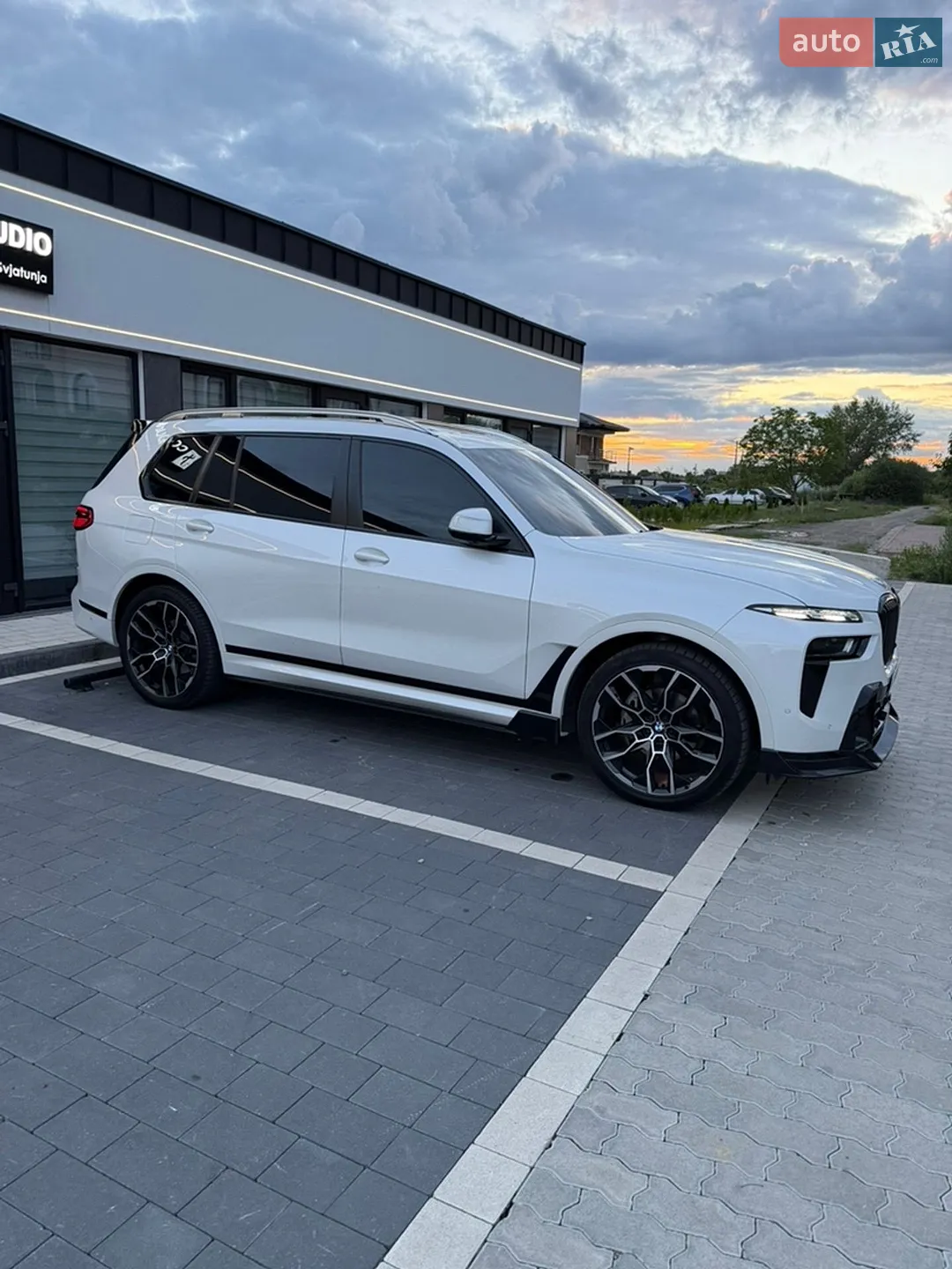 2020 BMW X7 - мініатюра 5