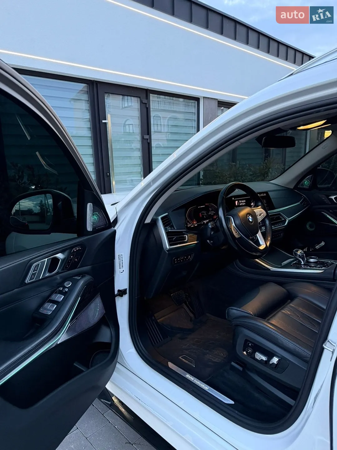 2020 BMW X7 - мініатюра 20