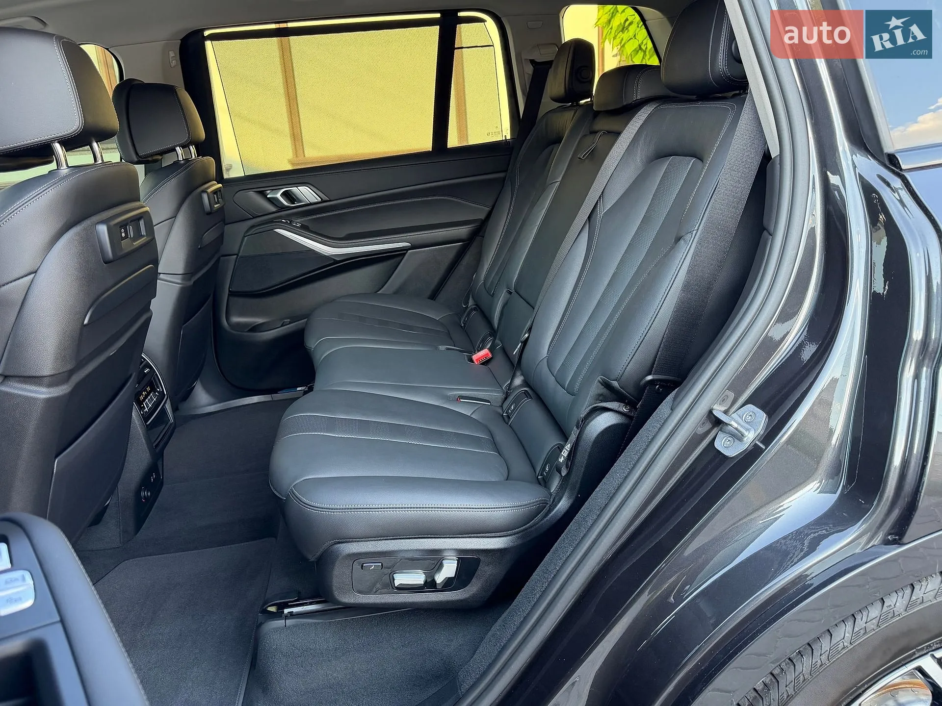 2022 BMW X7 - мініатюра 24
