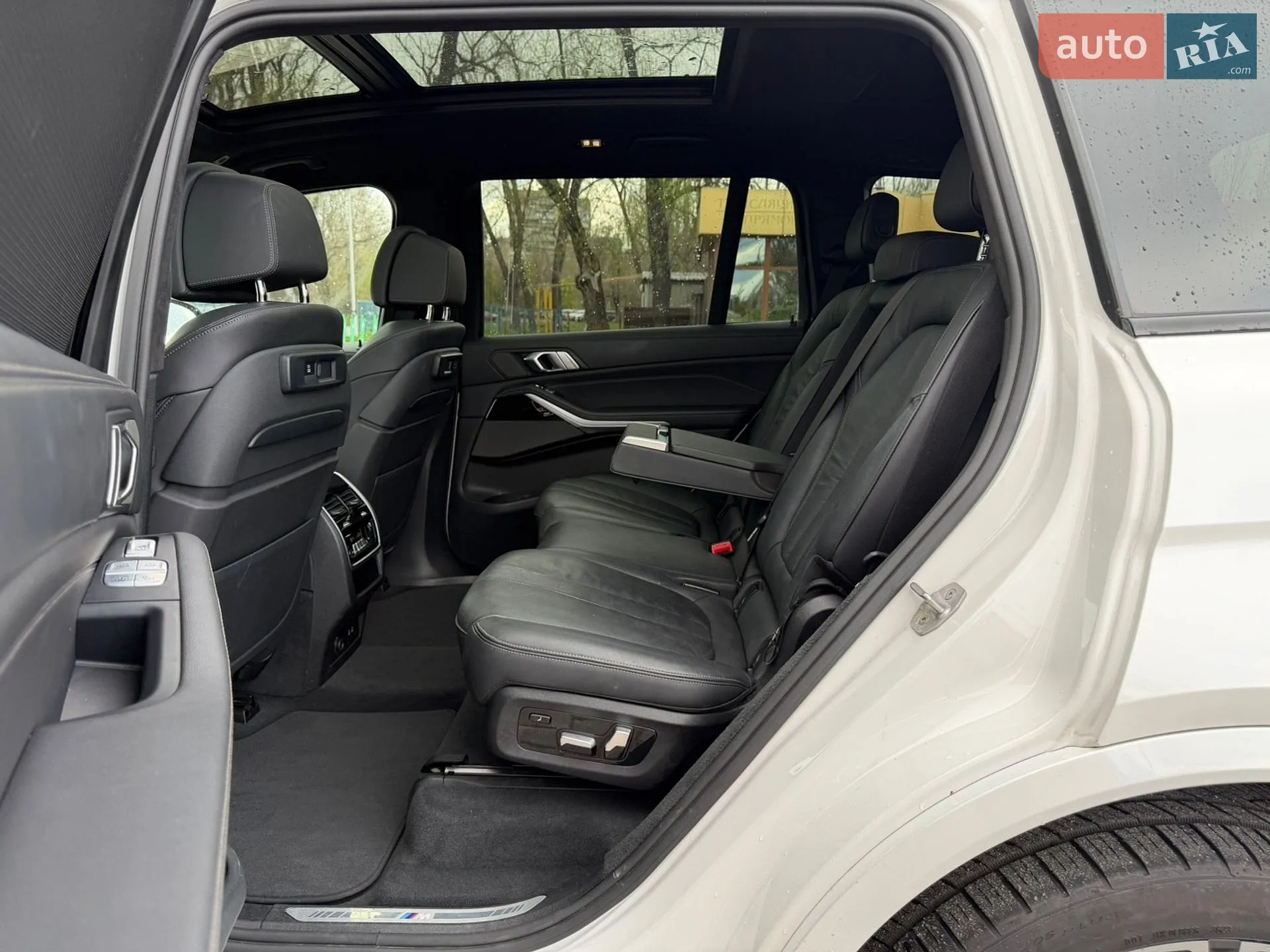 2020 BMW X7 - мініатюра 9
