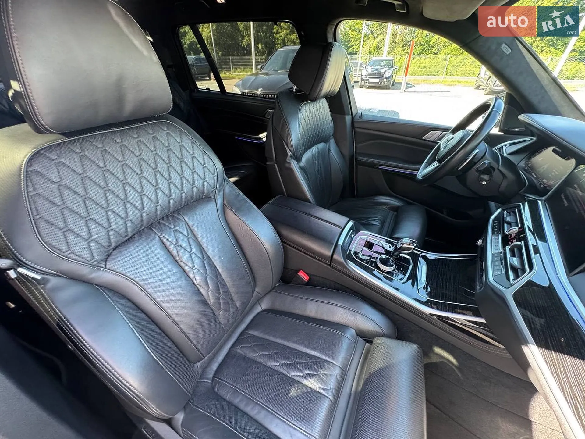 2020 BMW X7 - мініатюра 39