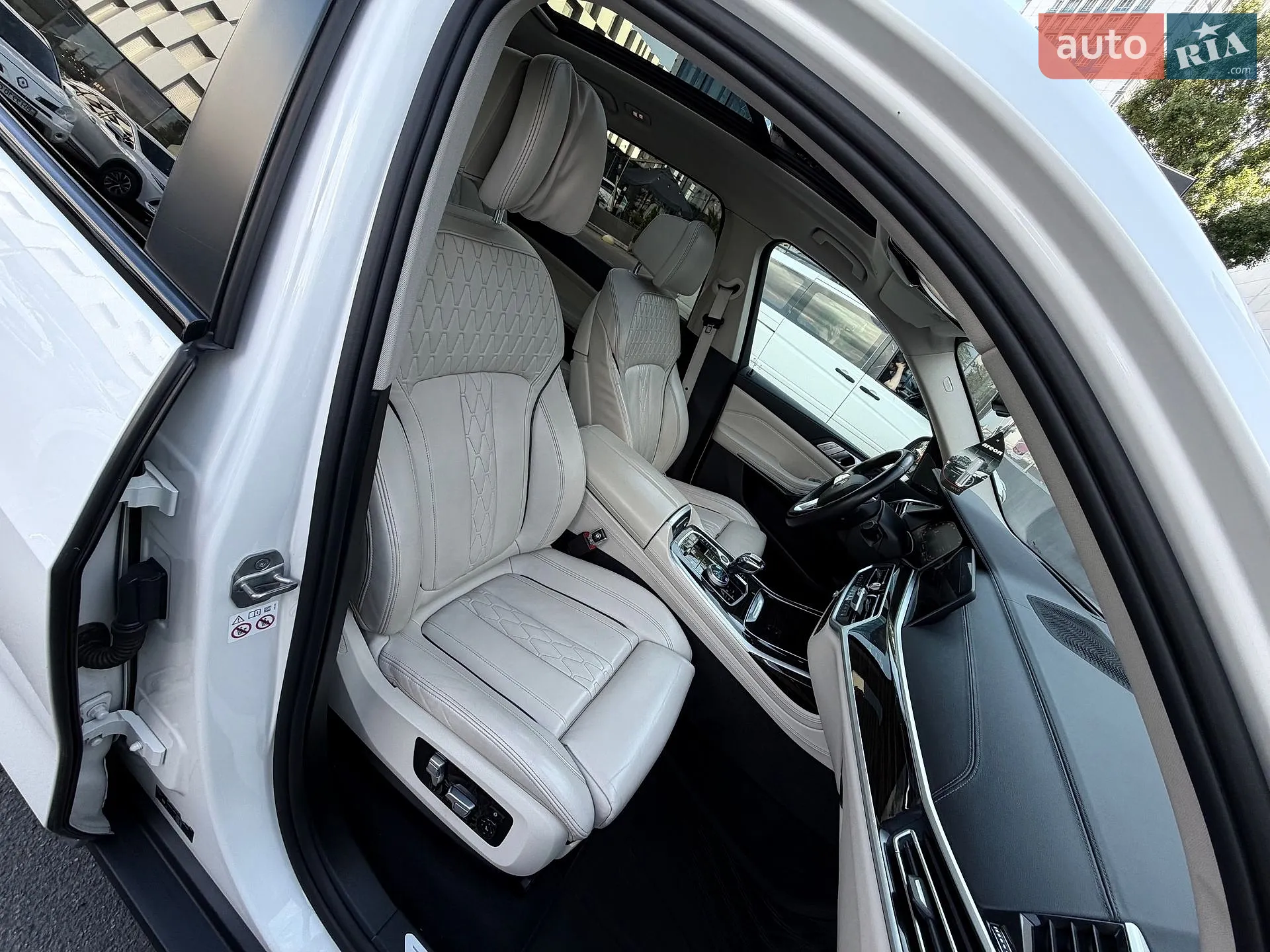 2019 BMW X7 - мініатюра 93
