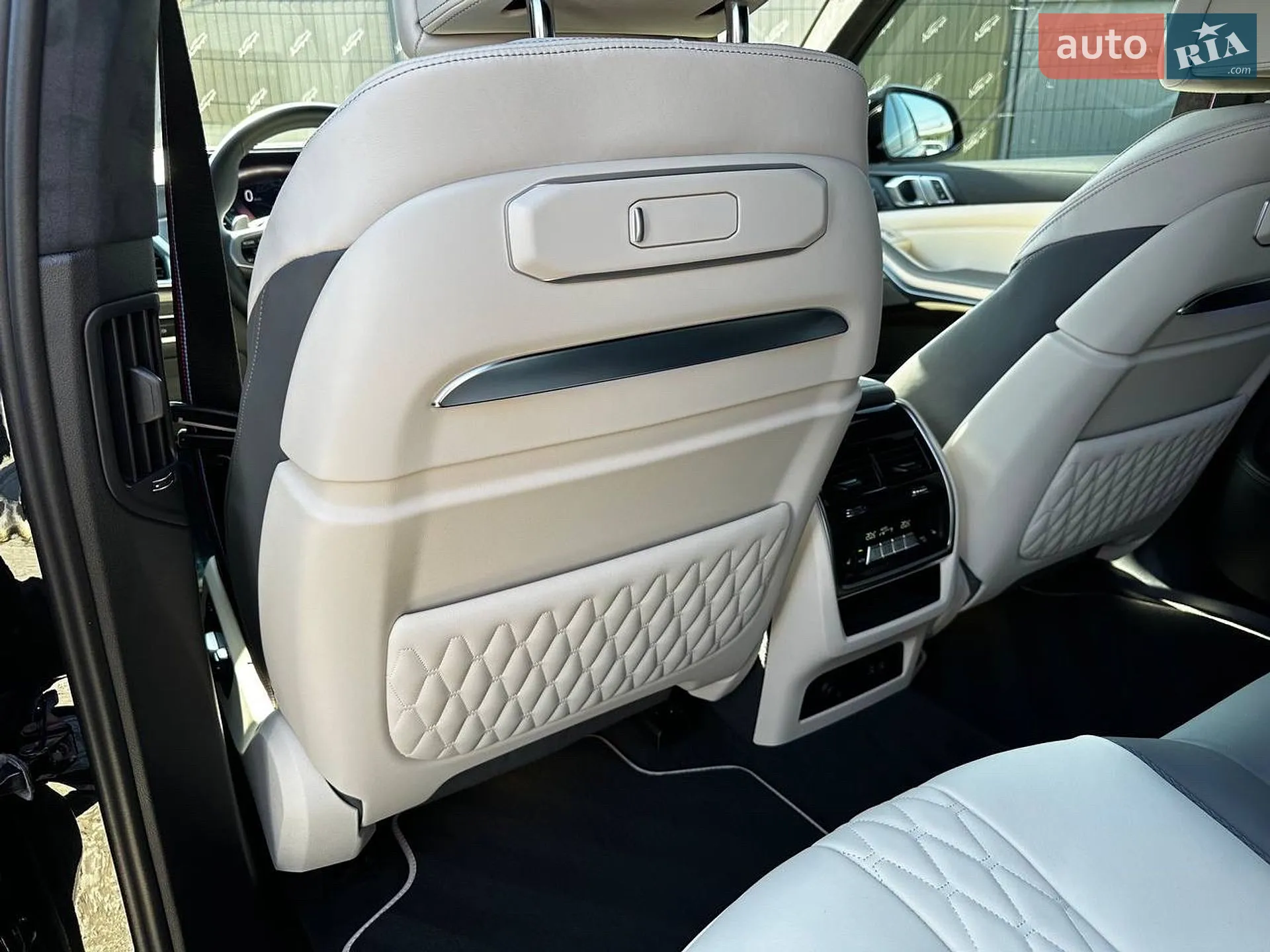2023 BMW X7 - мініатюра 14