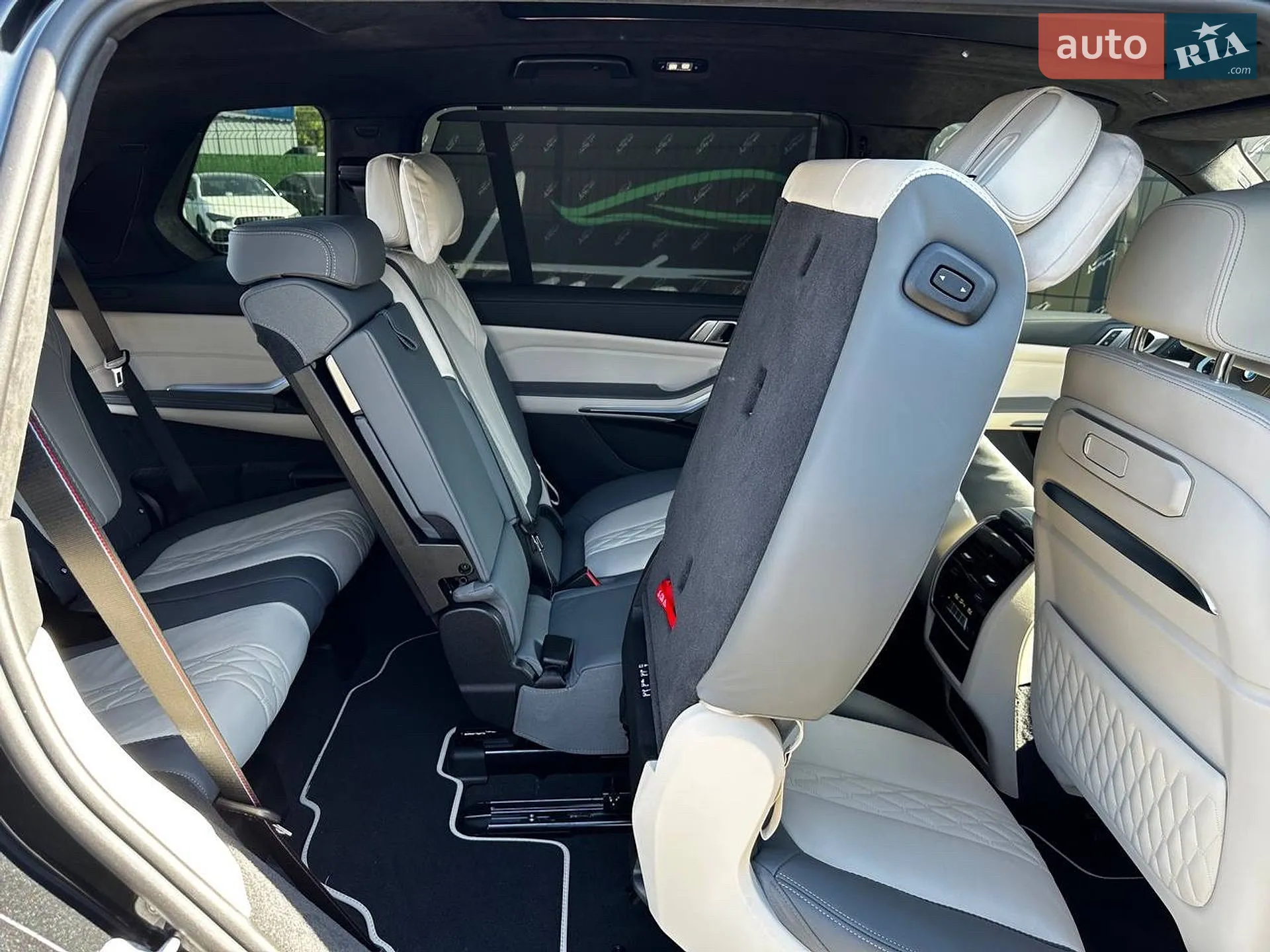 2023 BMW X7 - мініатюра 28