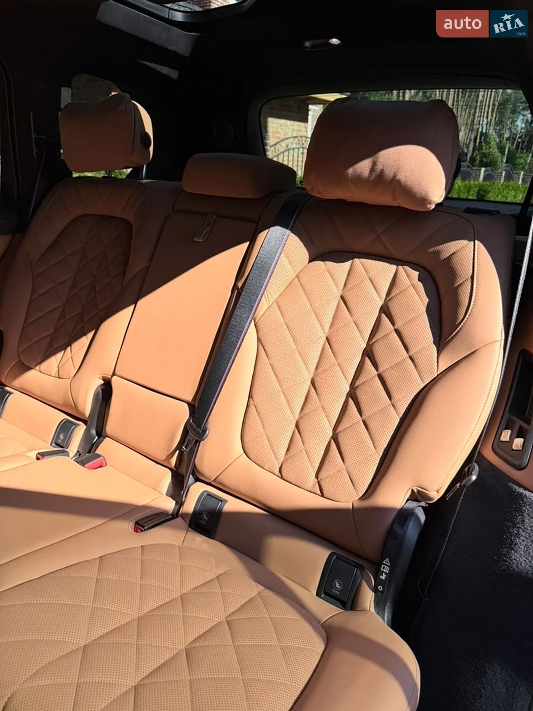 2025 BMW X7 - мініатюра 30