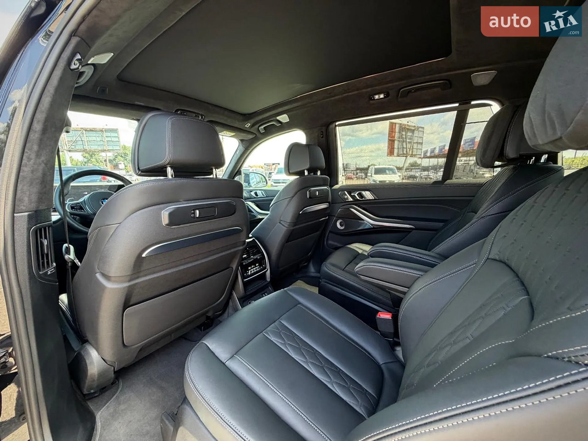 2025 BMW X7 - мініатюра 89