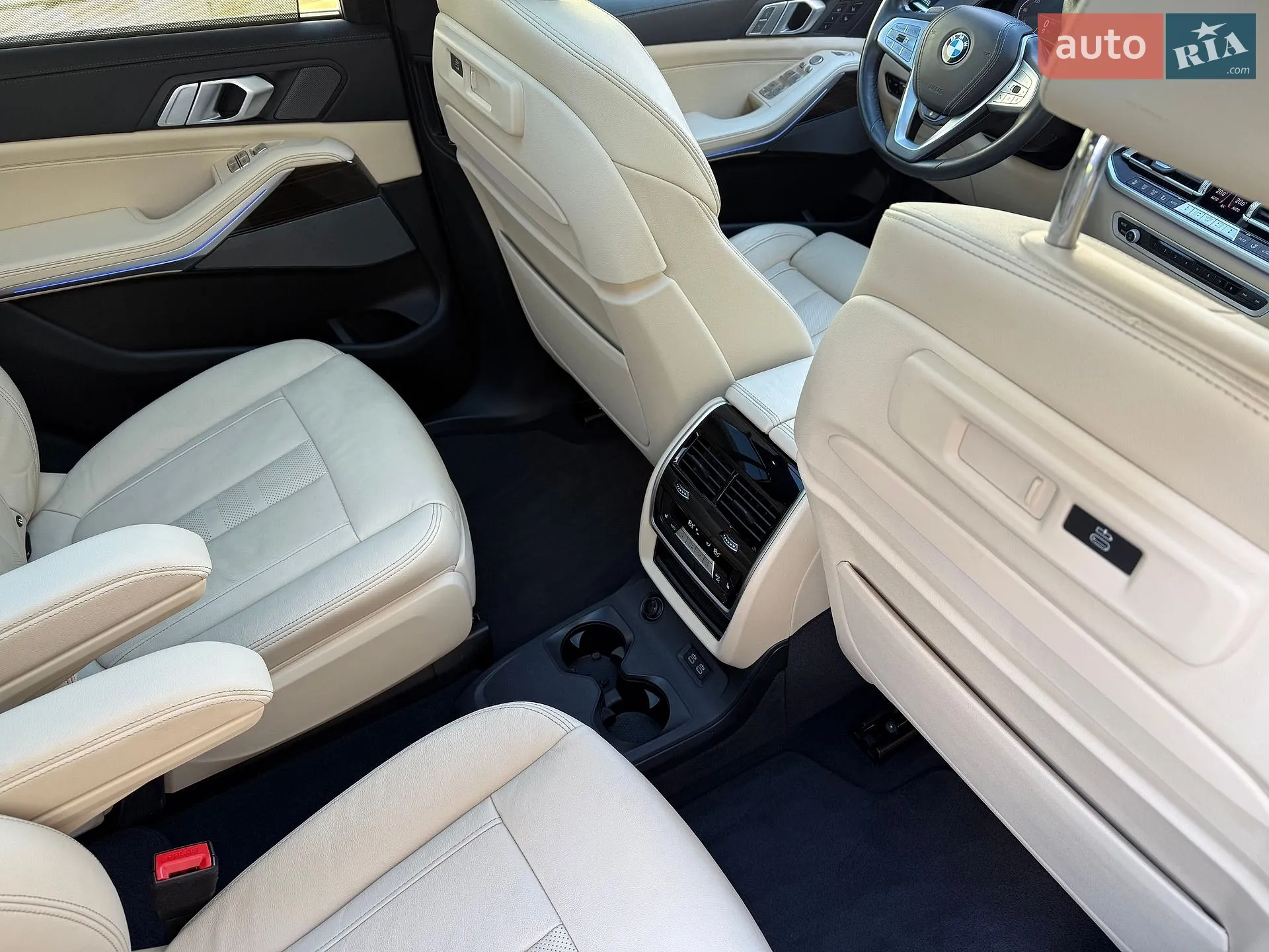 2021 BMW X7 - мініатюра 148