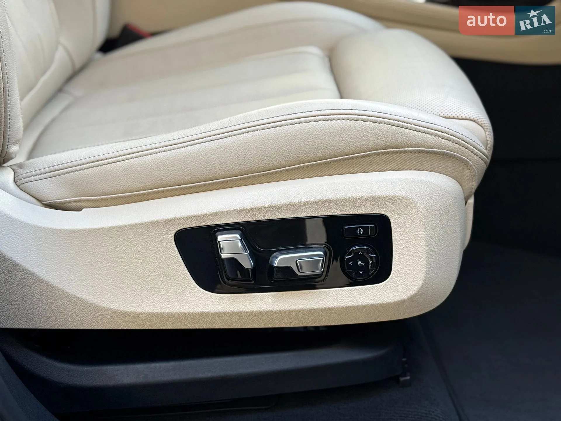 2021 BMW X7 - мініатюра 156