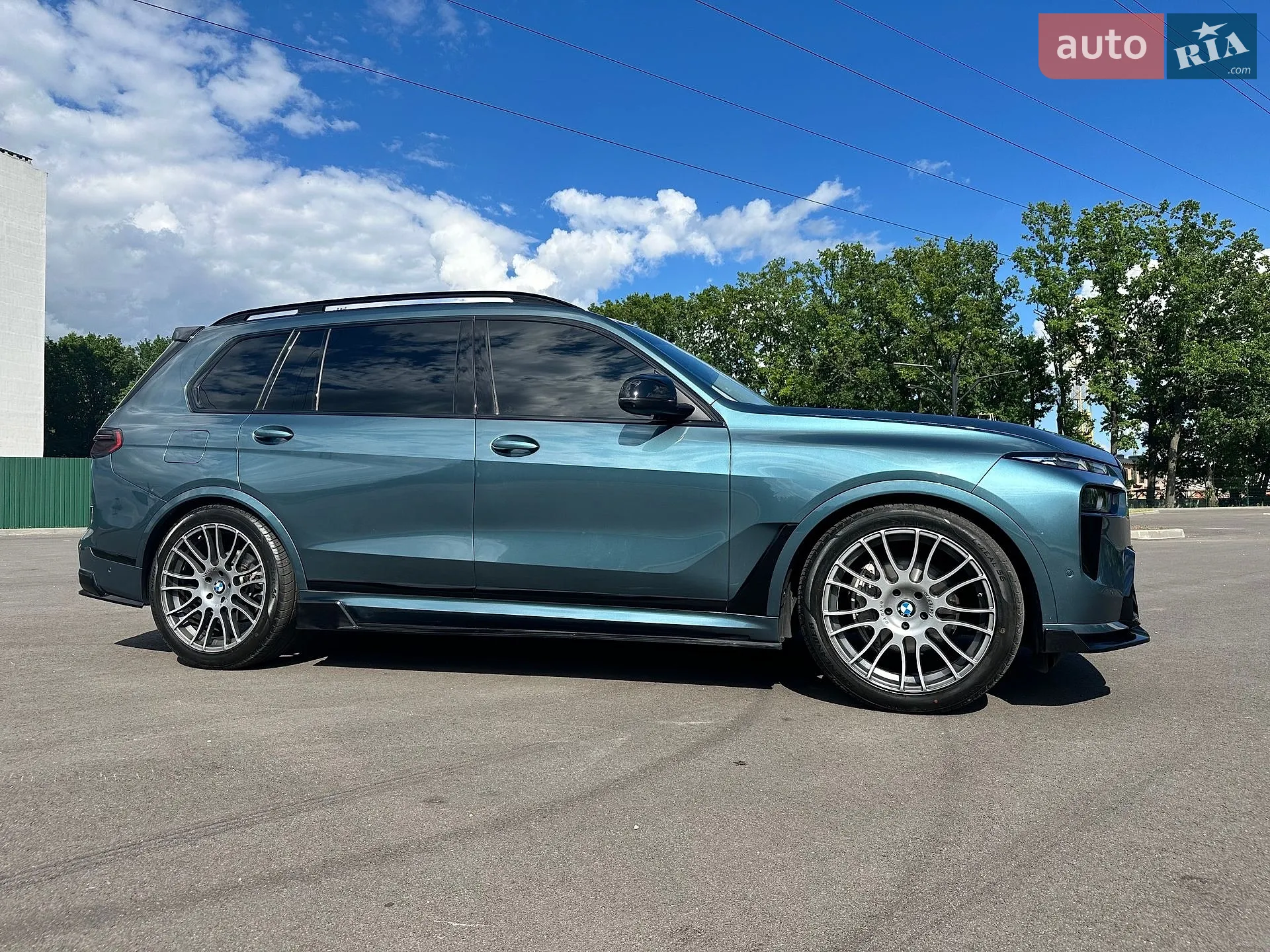 BMW BMW X7 2023 VIN 5UX23EM03R9S26340 фото оголошення 19 з 37