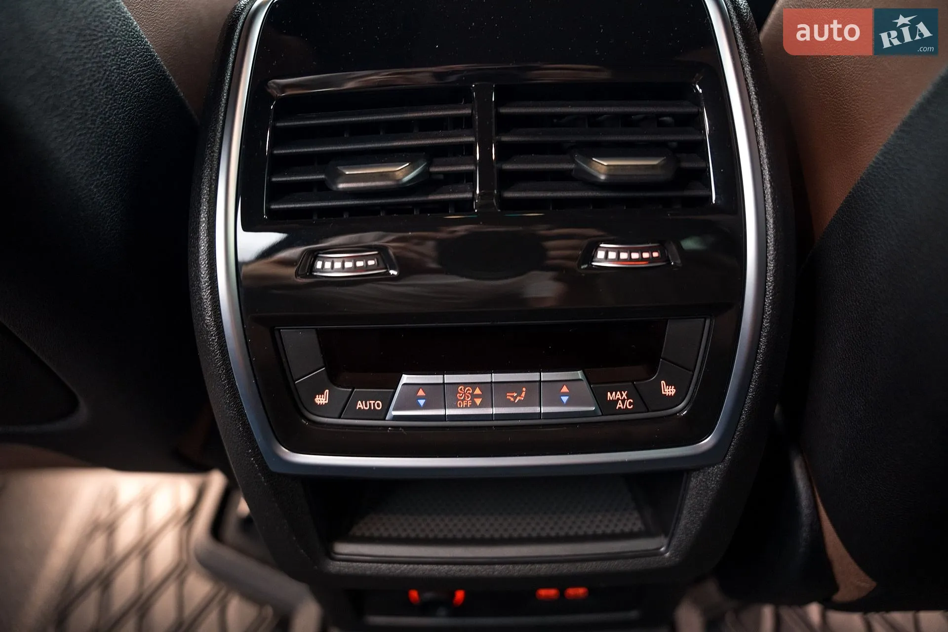 2024 BMW X7 - мініатюра 49